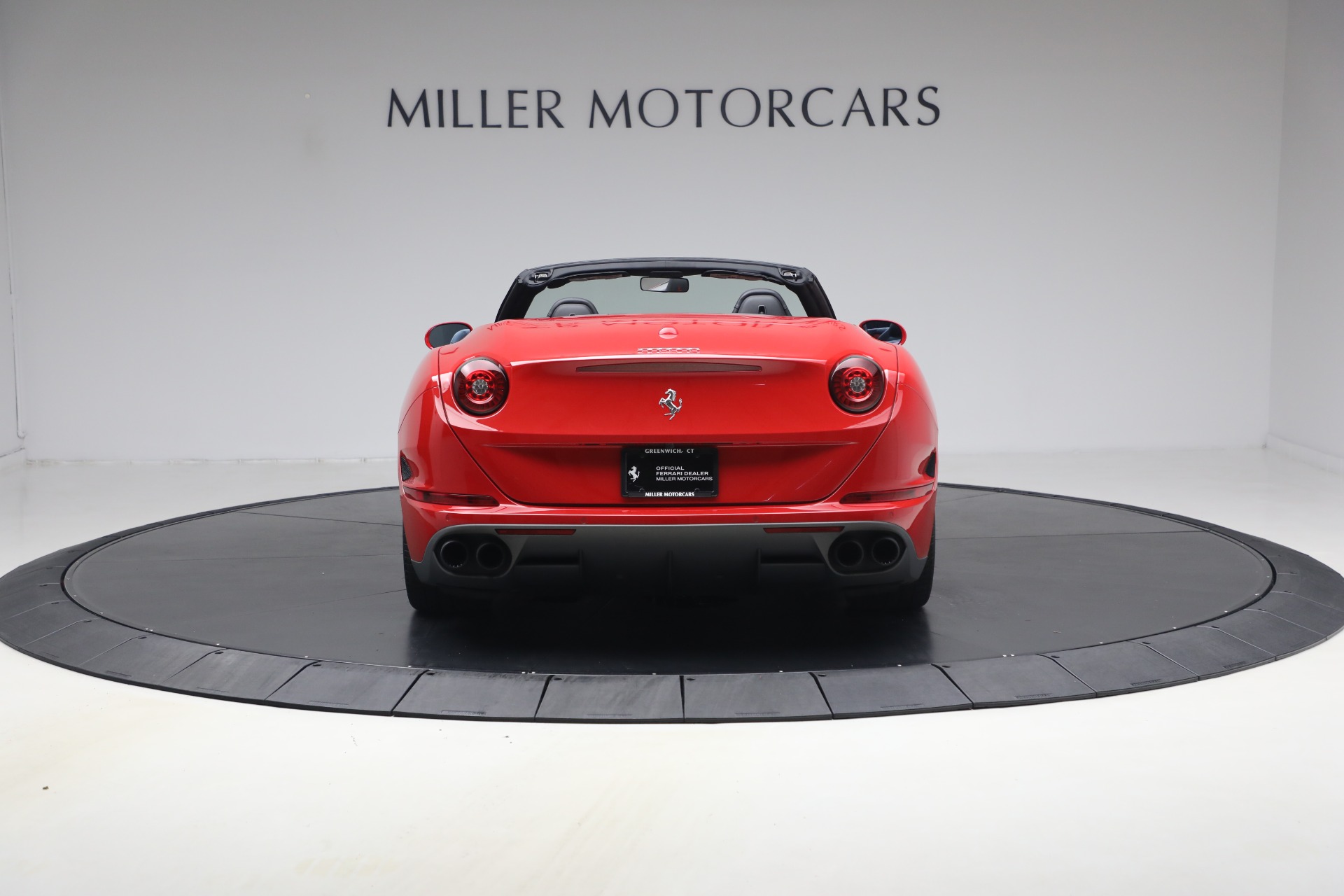 Used-2017-Ferrari-California-T