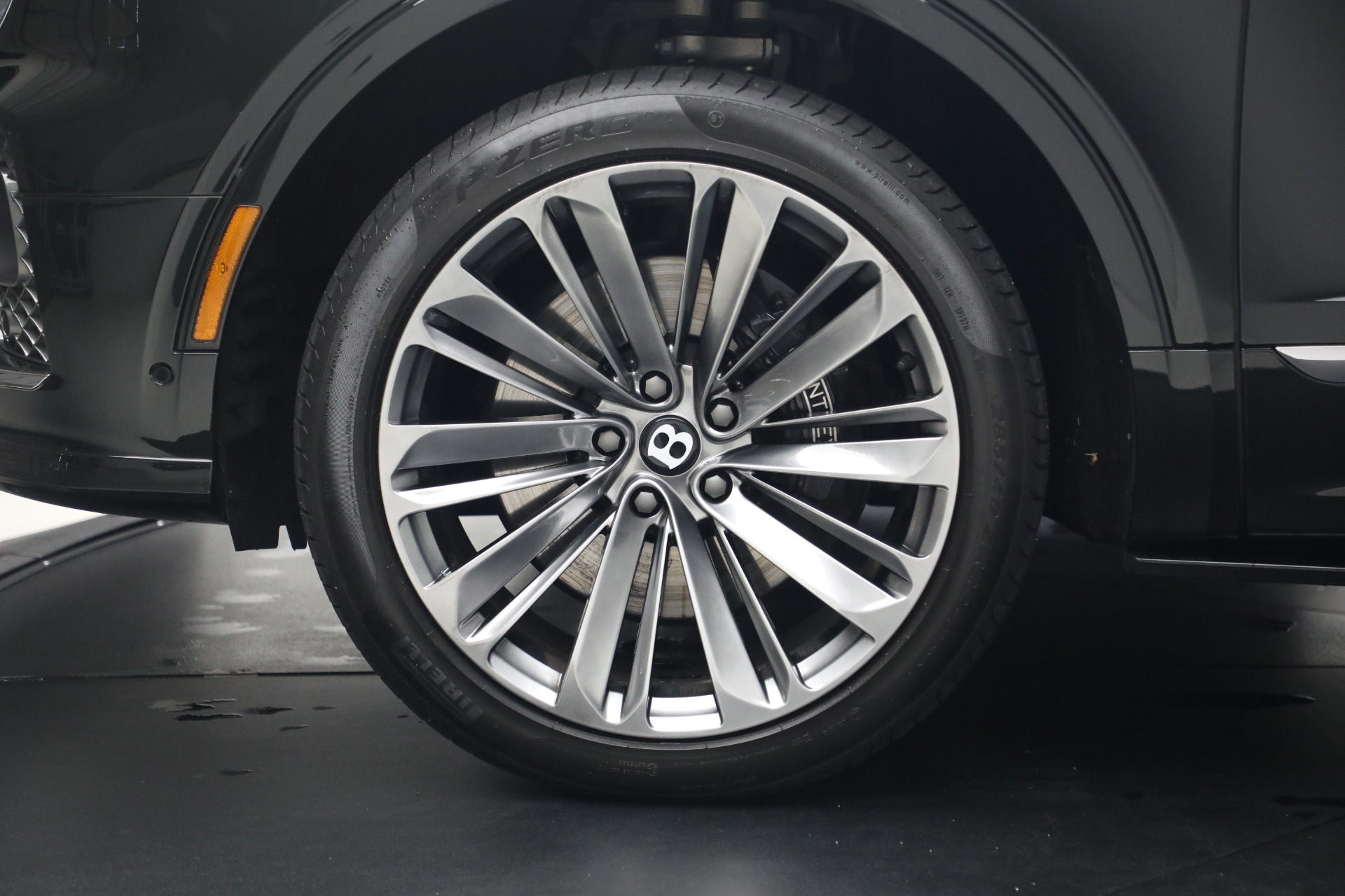 Used-2021-Bentley-Bentayga-Speed