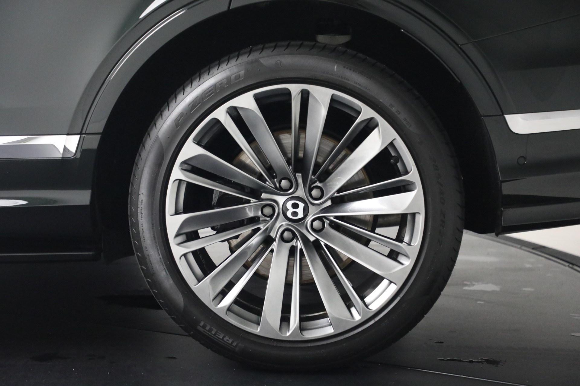 Used-2021-Bentley-Bentayga-Speed