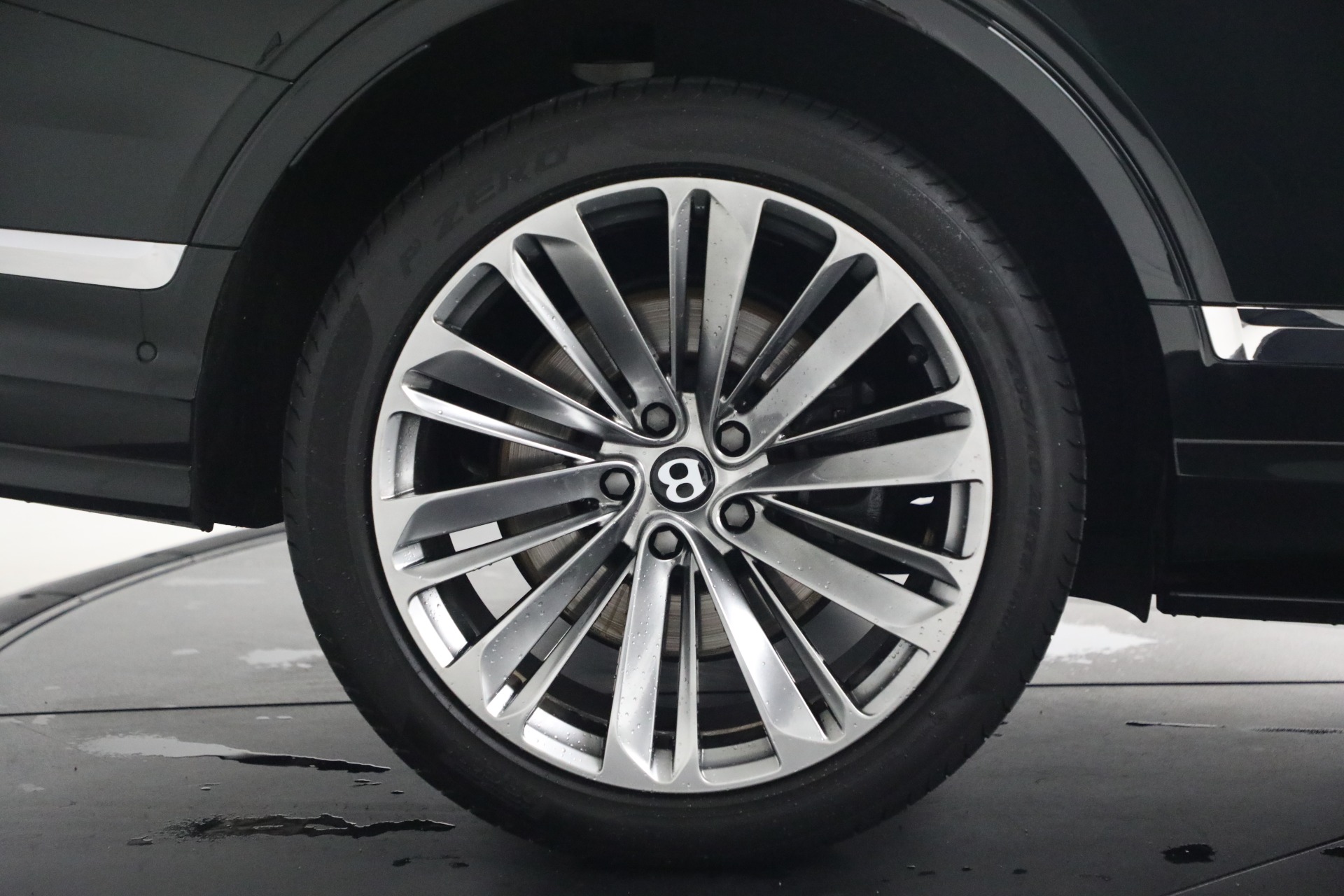Used-2021-Bentley-Bentayga-Speed