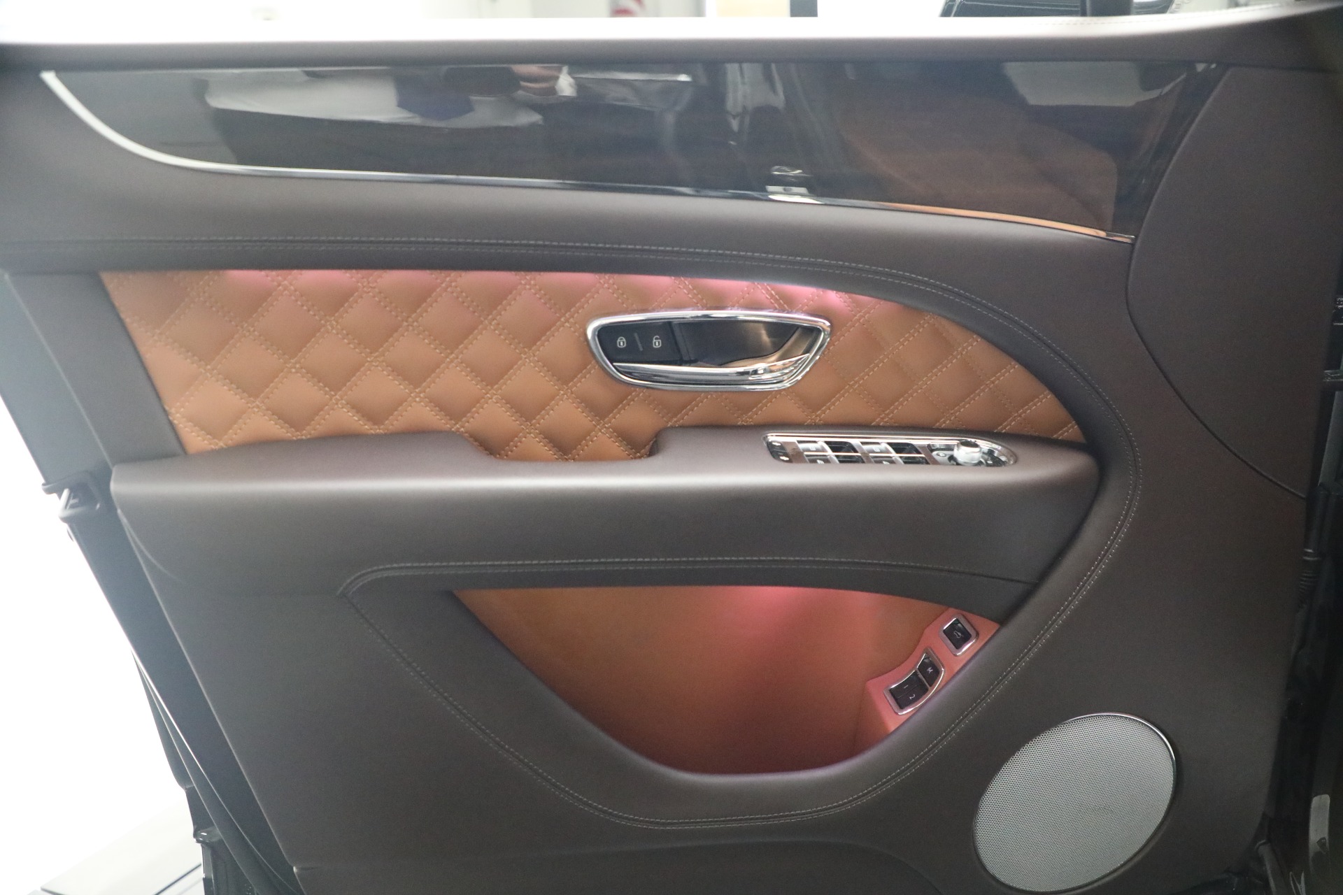 Used-2021-Bentley-Bentayga-Speed