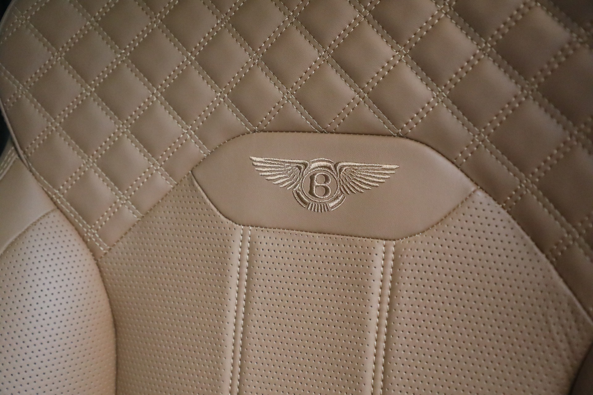 Used-2021-Bentley-Bentayga-Speed