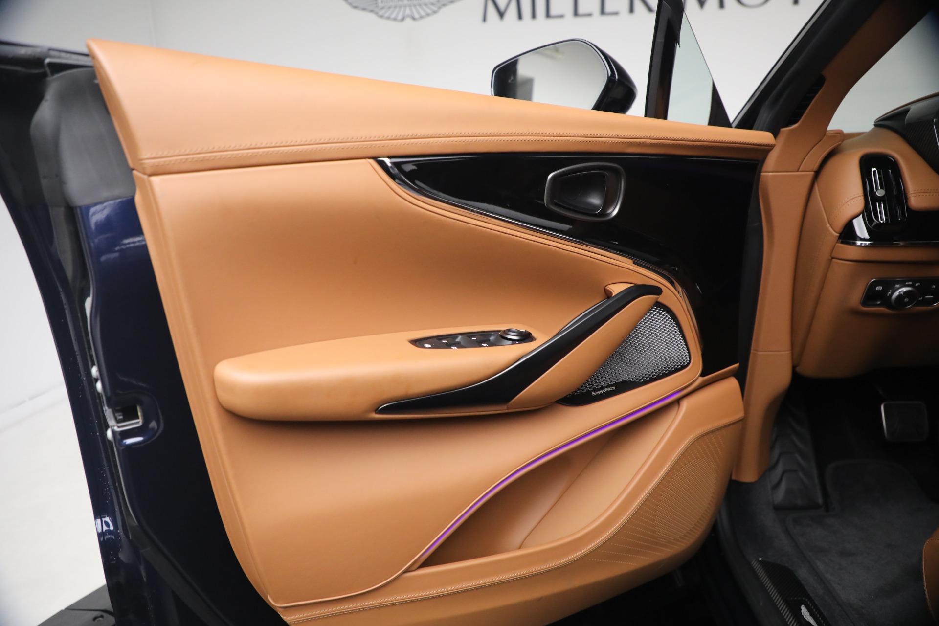 Used-2026-Aston-Martin-DBX-S