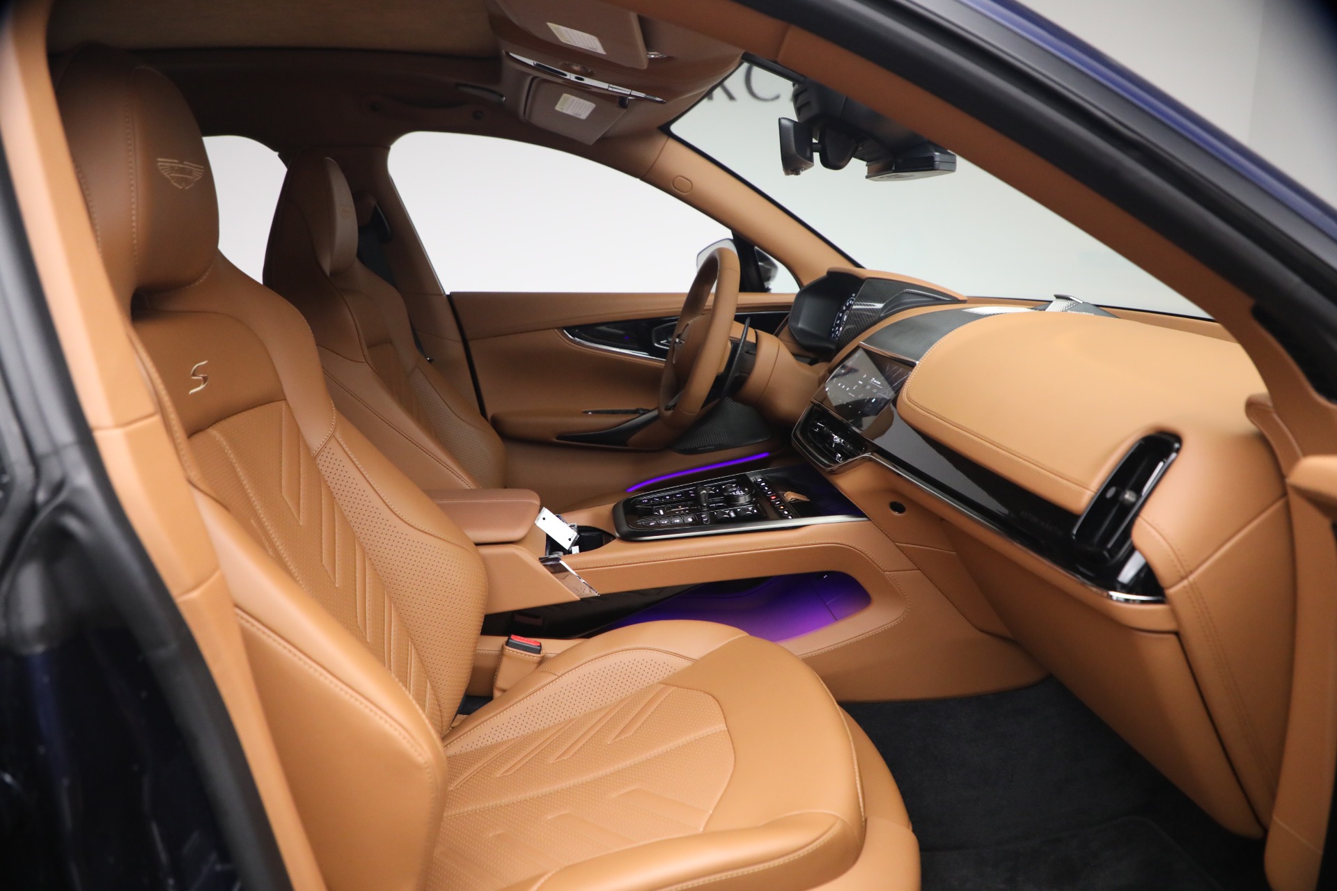Used-2026-Aston-Martin-DBX-S