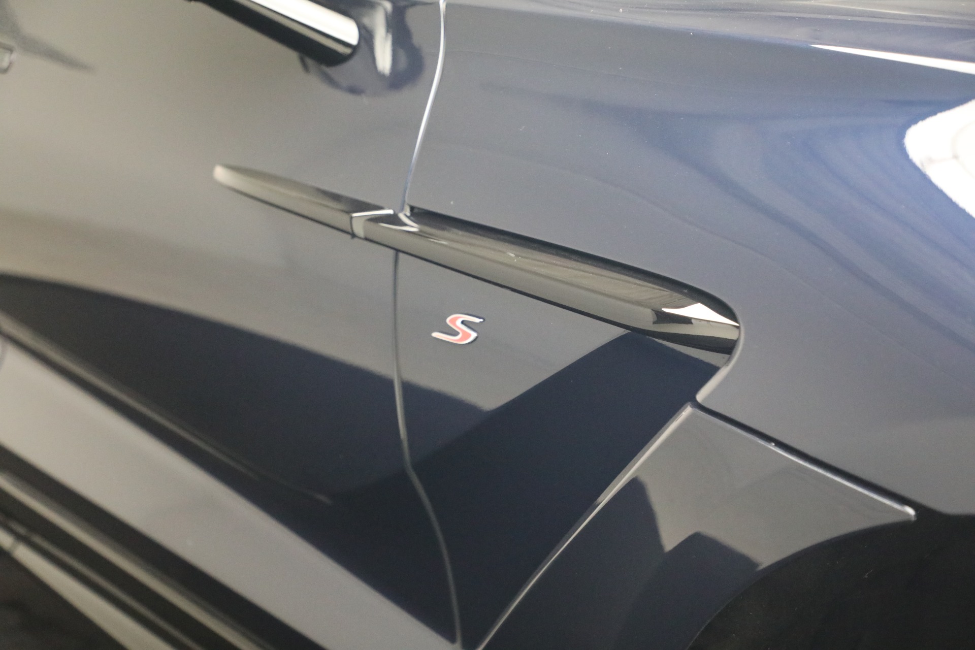 Used-2026-Aston-Martin-DBX-S