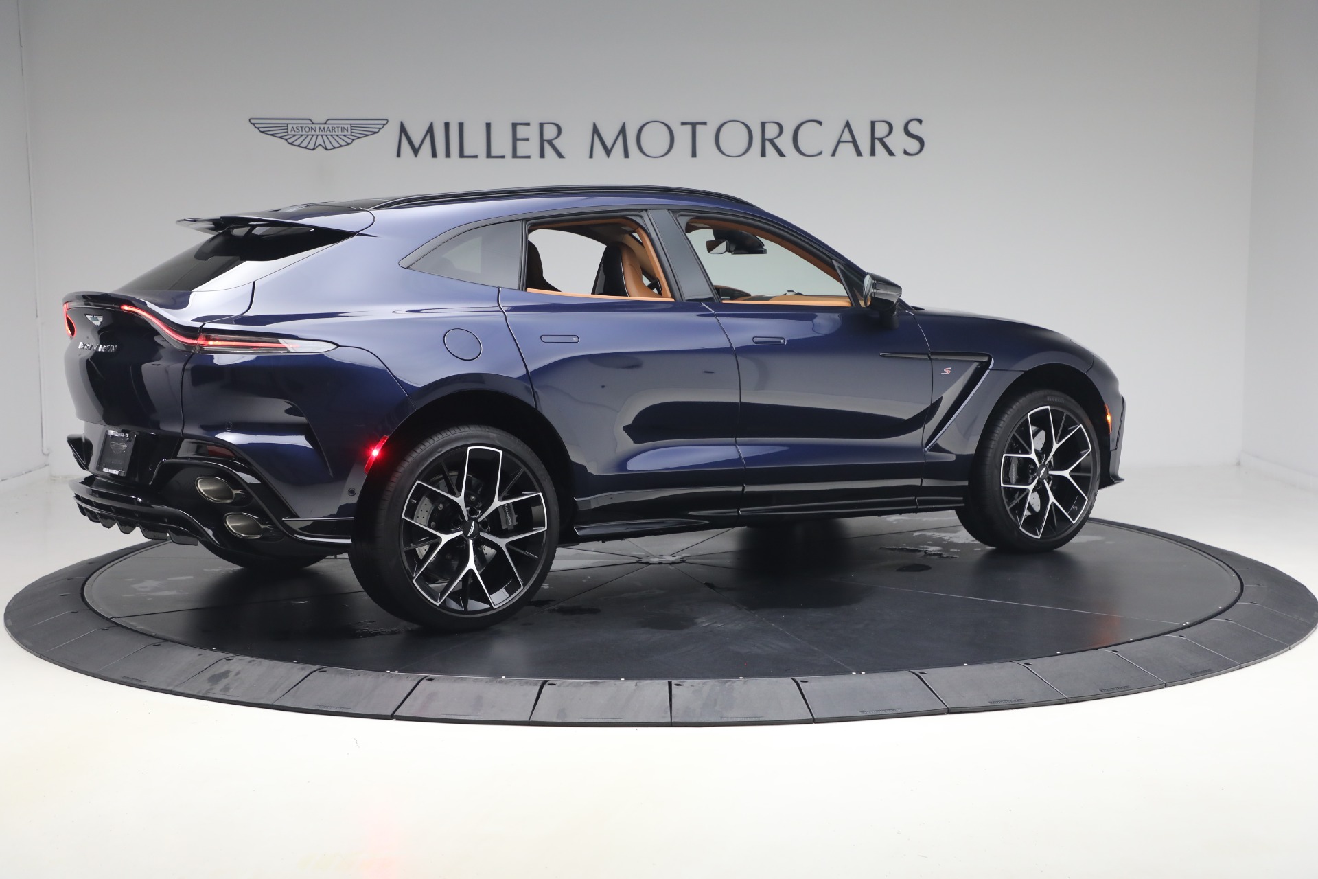 Used-2026-Aston-Martin-DBX-S