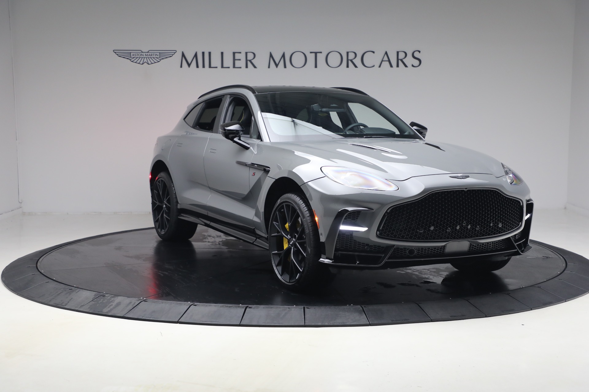 Used-2026-Aston-Martin-DBX-S