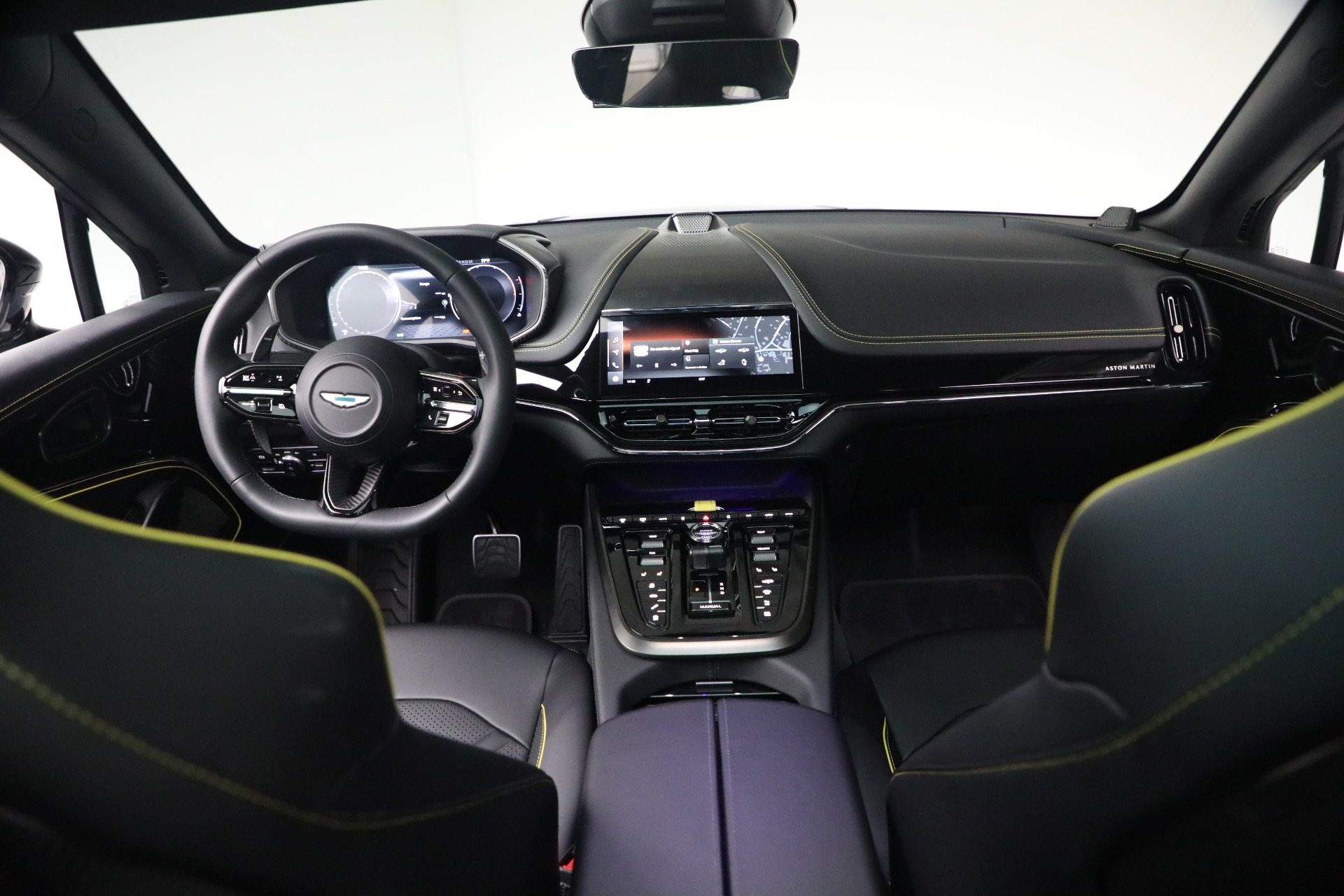 Used-2026-Aston-Martin-DBX-S
