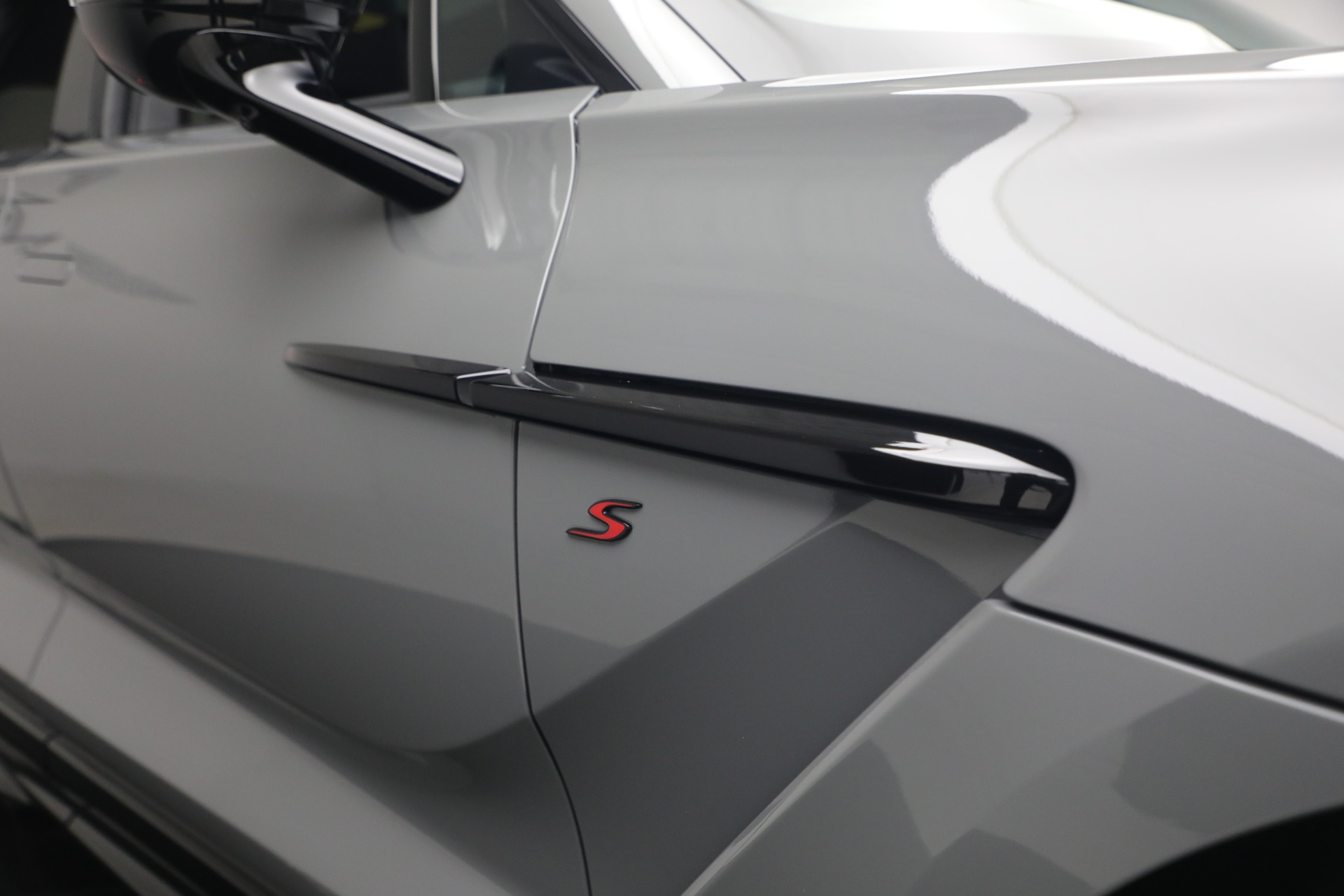 Used-2026-Aston-Martin-DBX-S