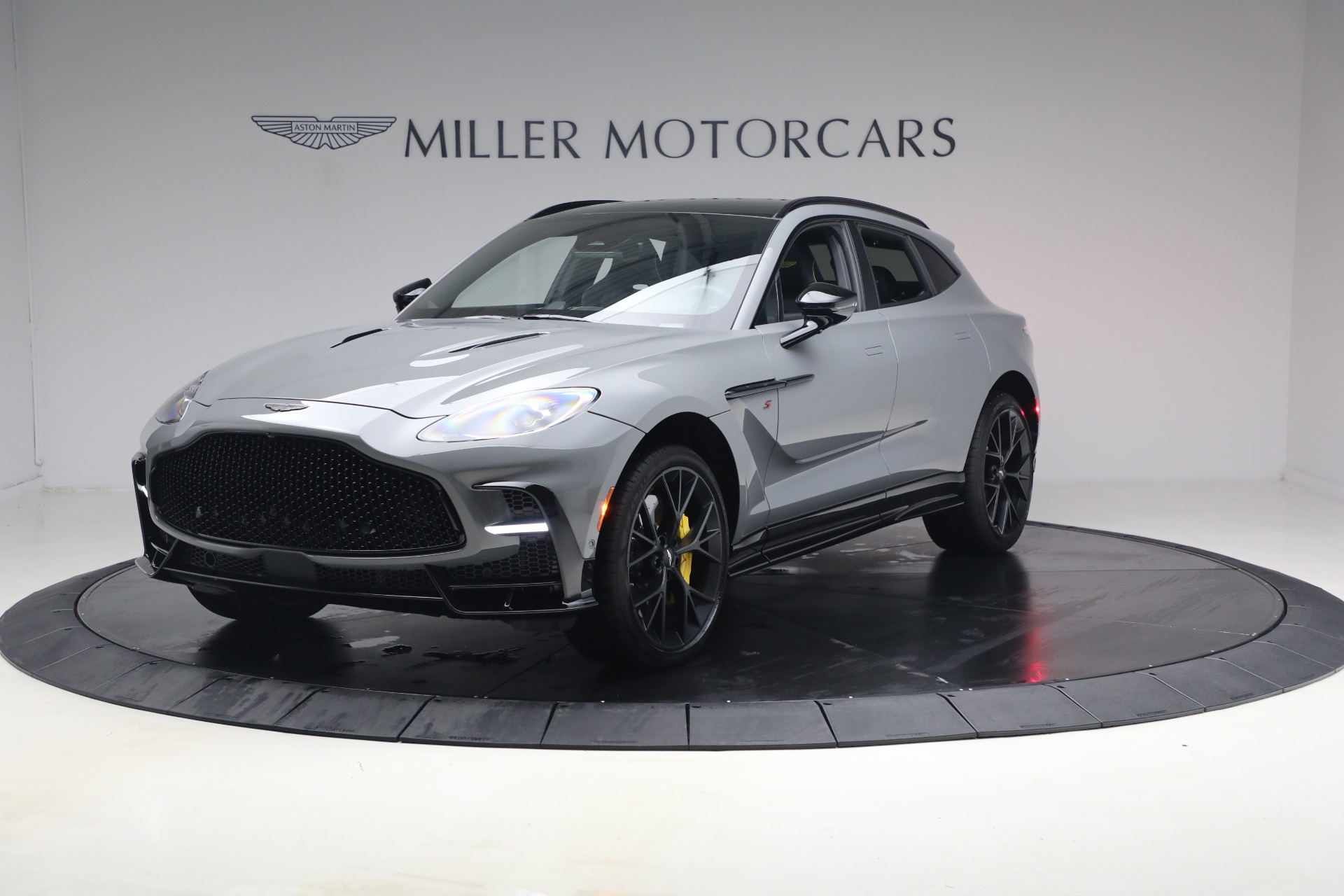 Used-2026-Aston-Martin-DBX-S