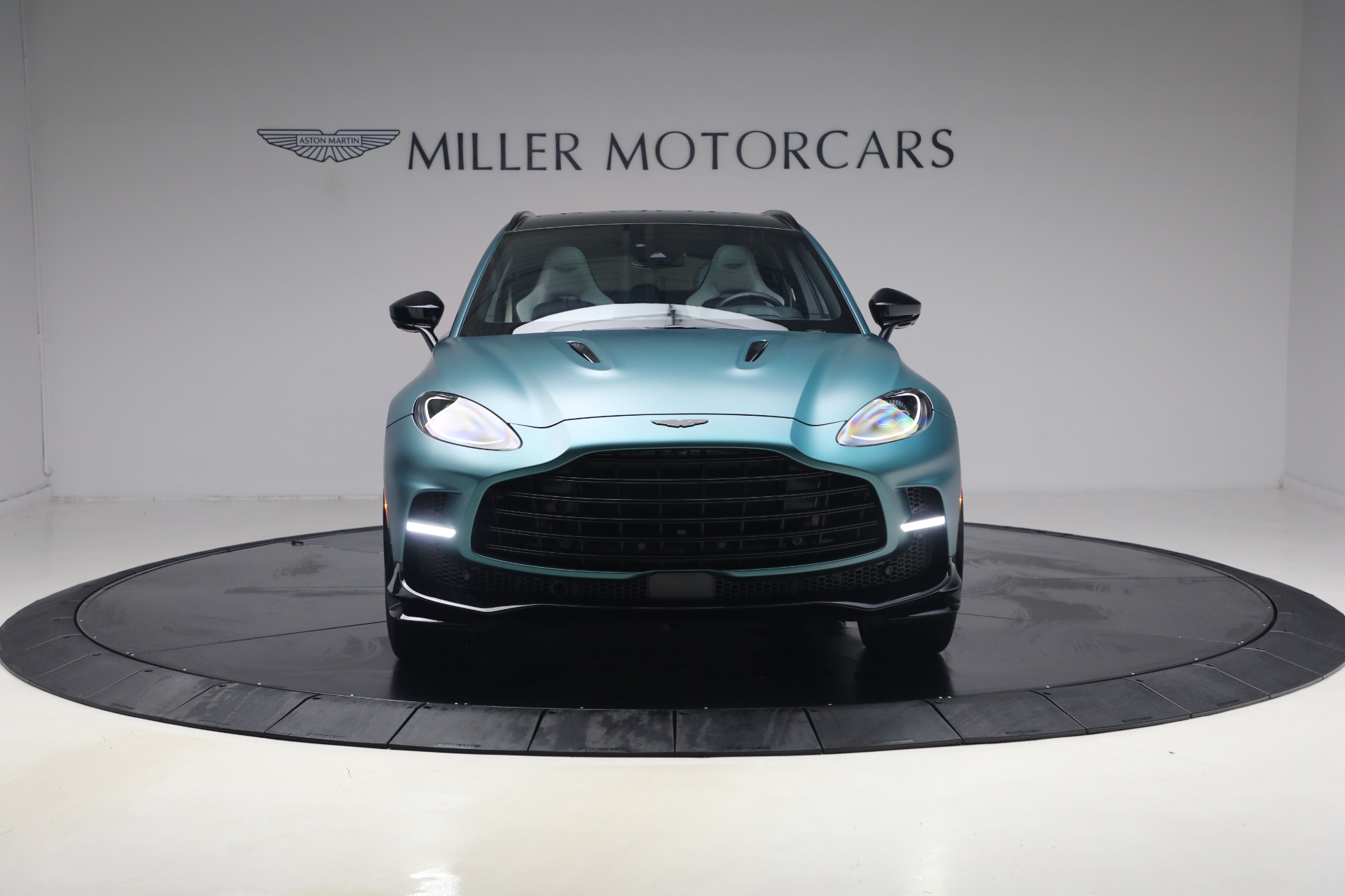 Used-2023-Aston-Martin-DBX-707