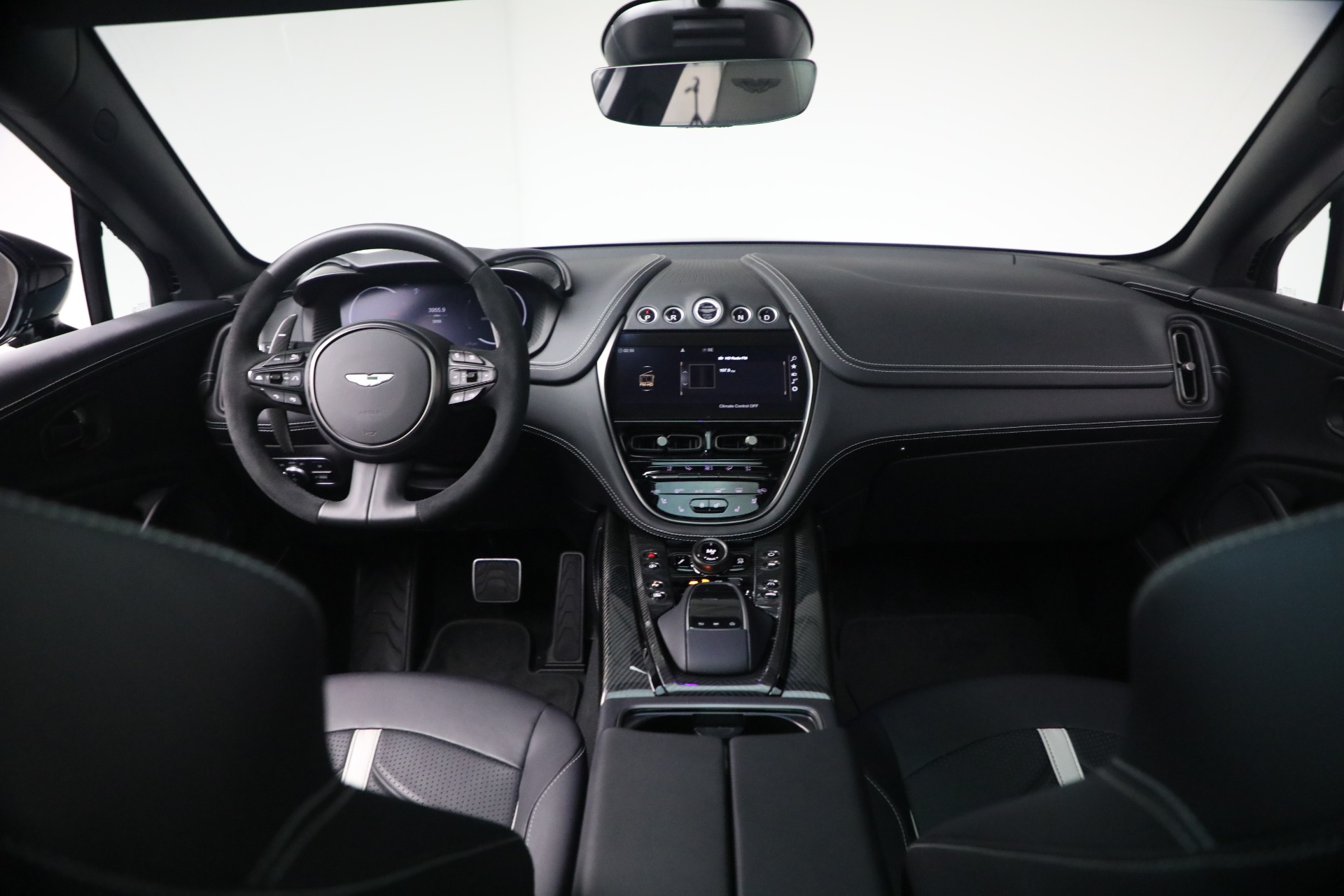Used-2023-Aston-Martin-DBX-707