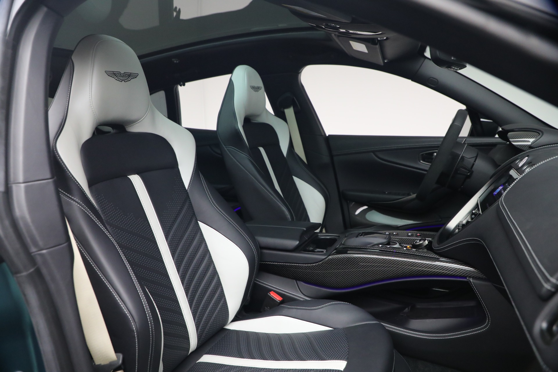 Used-2023-Aston-Martin-DBX-707