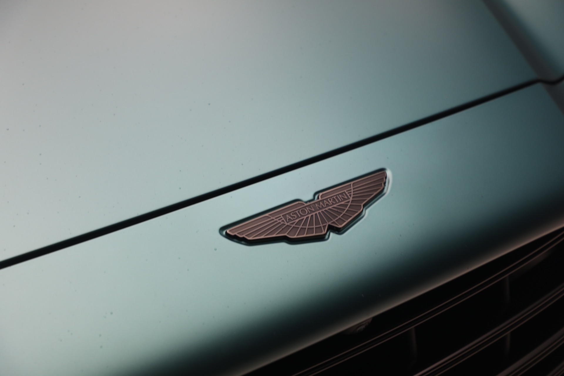 Used-2023-Aston-Martin-DBX-707