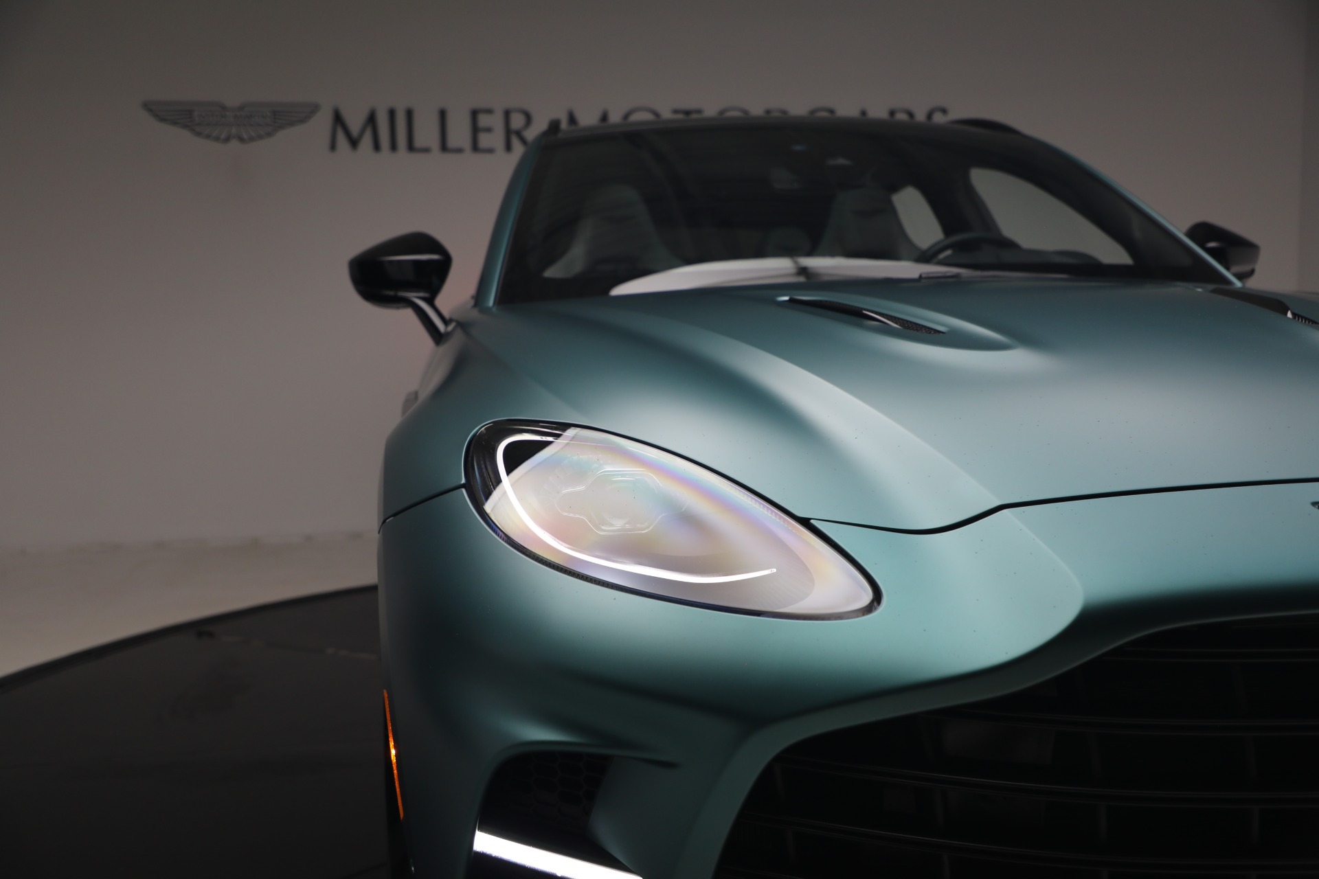 Used-2023-Aston-Martin-DBX-707