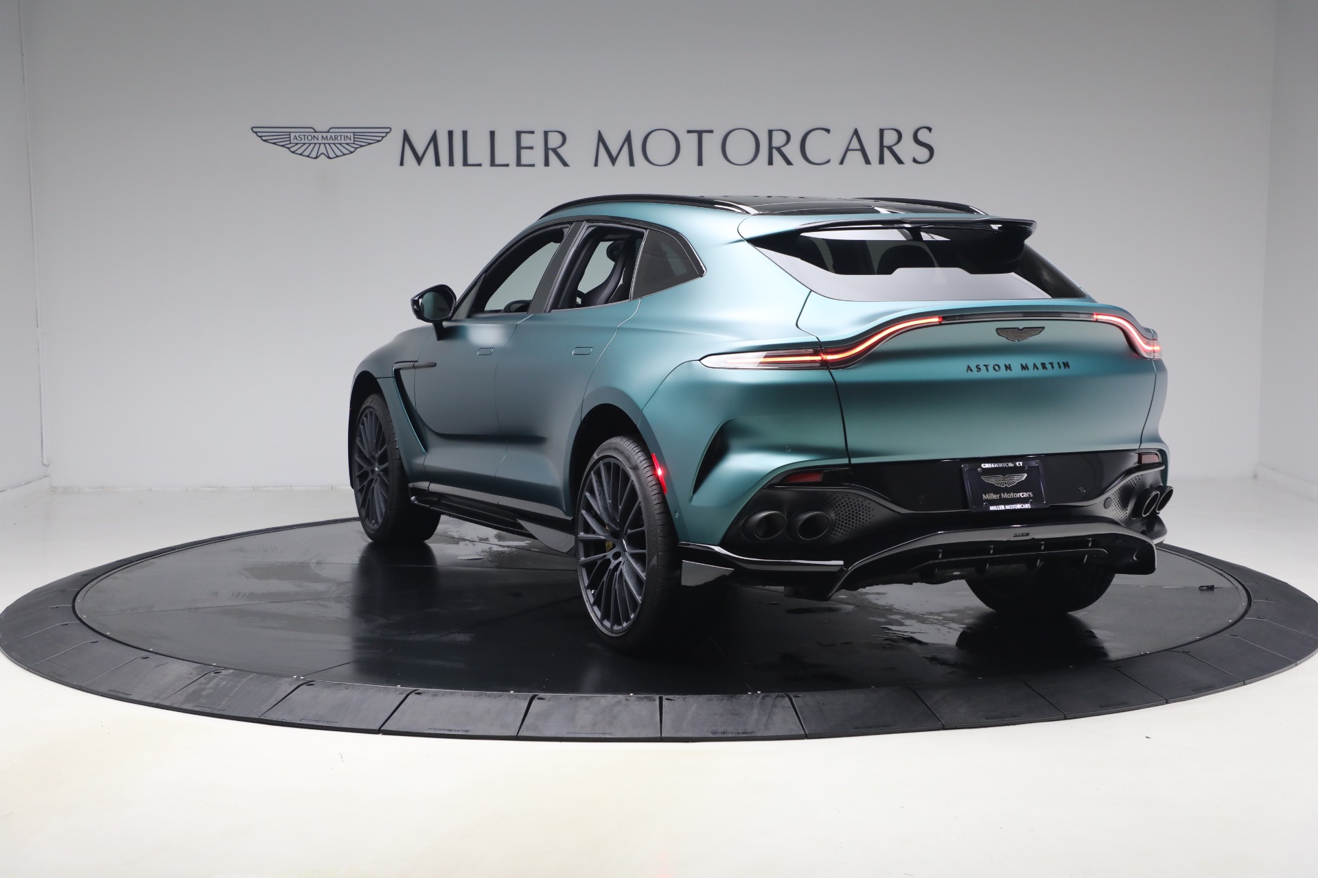Used-2023-Aston-Martin-DBX-707