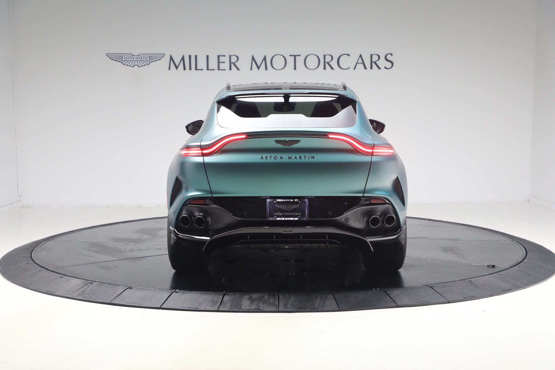 Used-2023-Aston-Martin-DBX-707