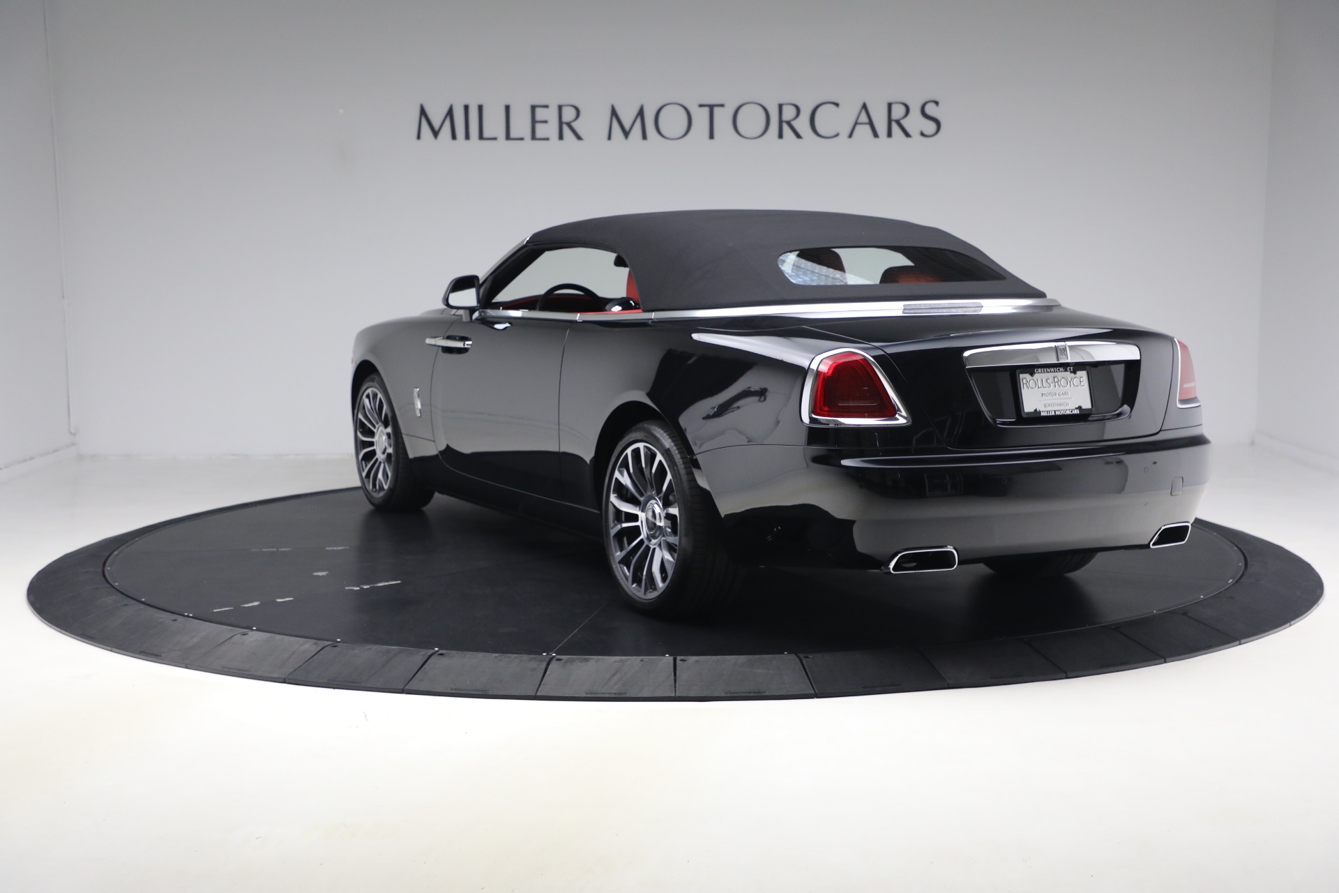 Used-2020-Rolls-Royce-Dawn