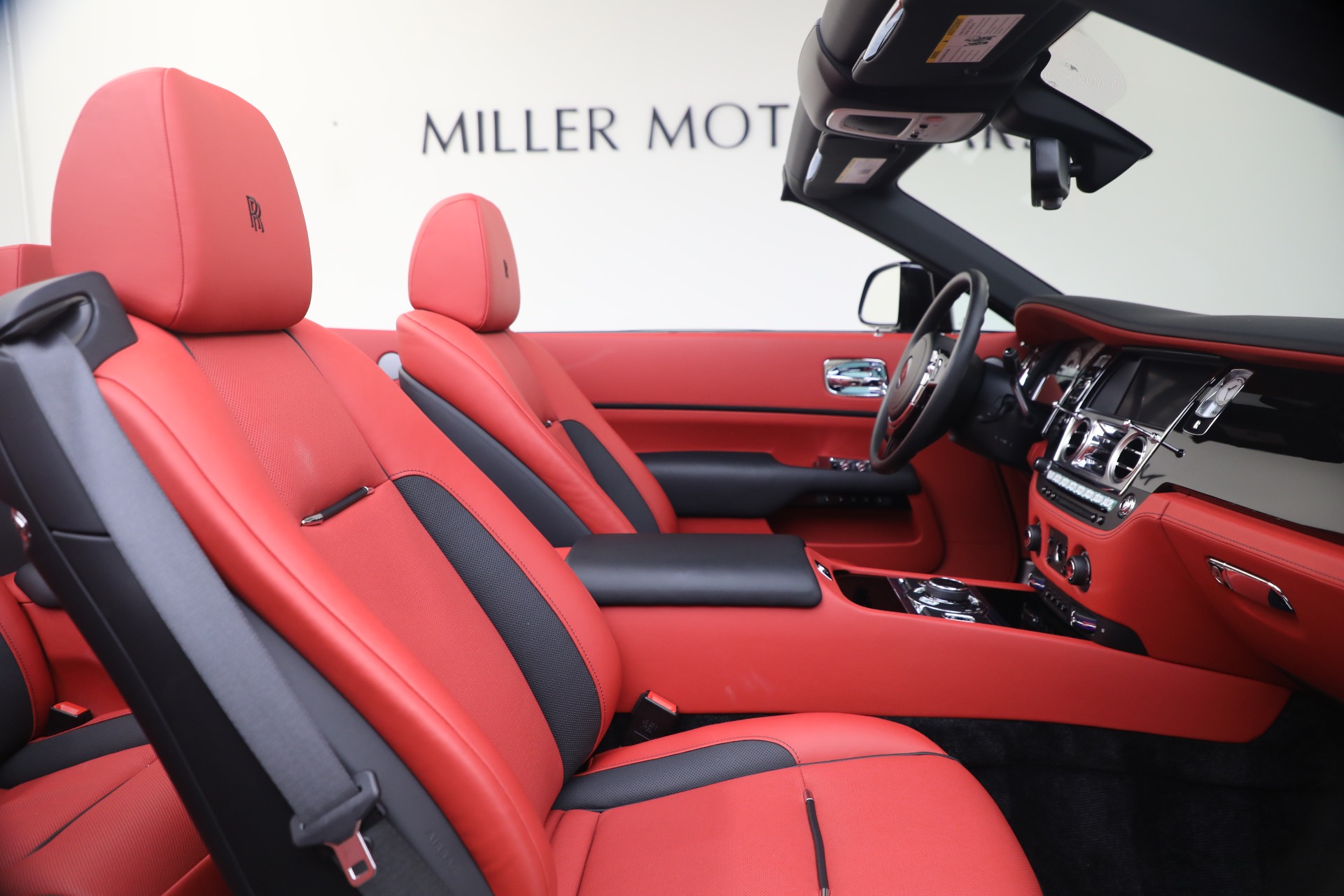 Used-2020-Rolls-Royce-Dawn