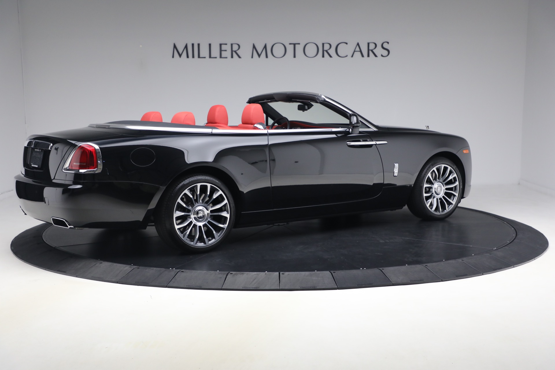 Used-2020-Rolls-Royce-Dawn