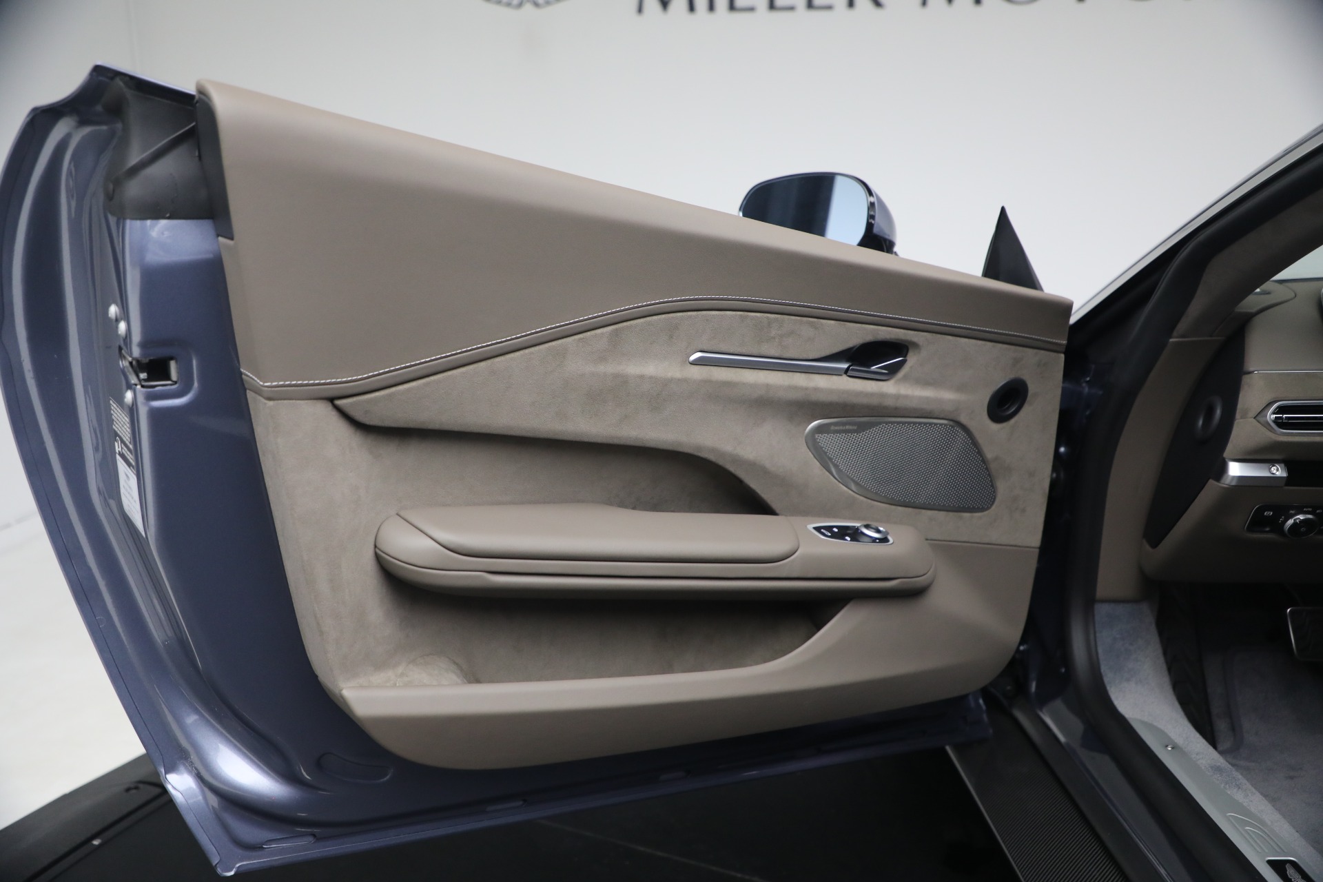 New-2026-Aston-Martin-Vantage-S