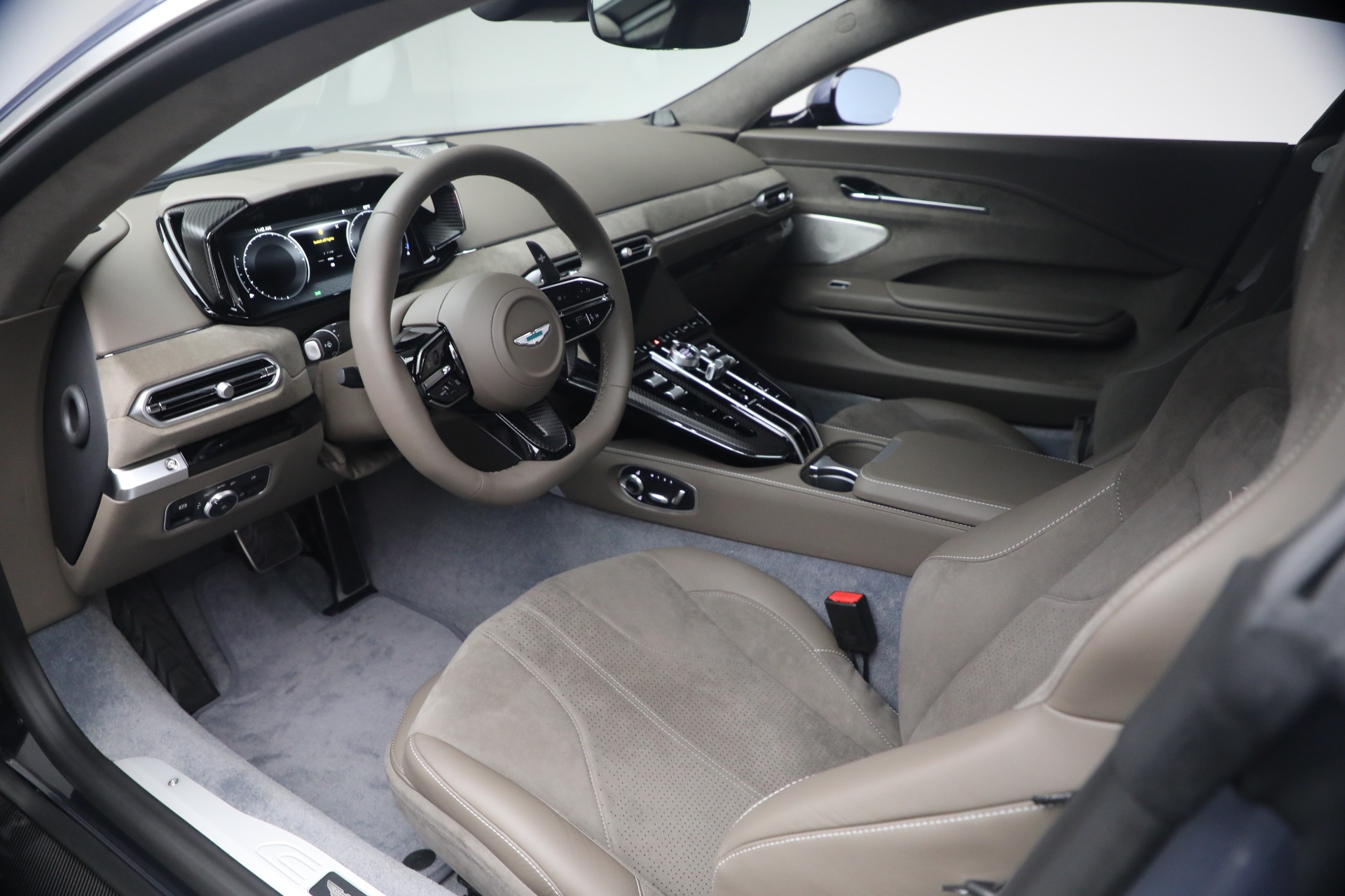 New-2026-Aston-Martin-Vantage-S