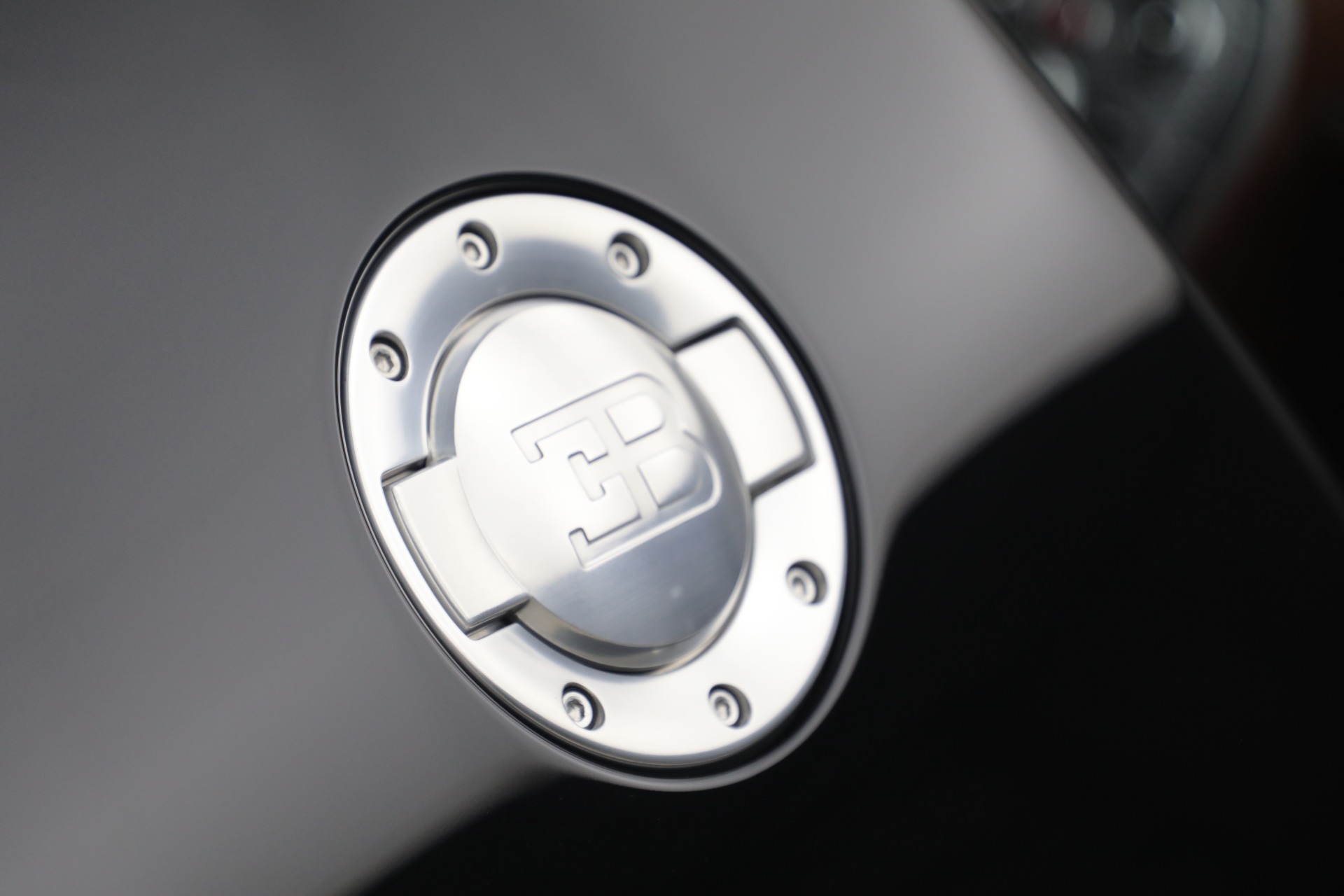 Used-2006-Bugatti-Veyron-164