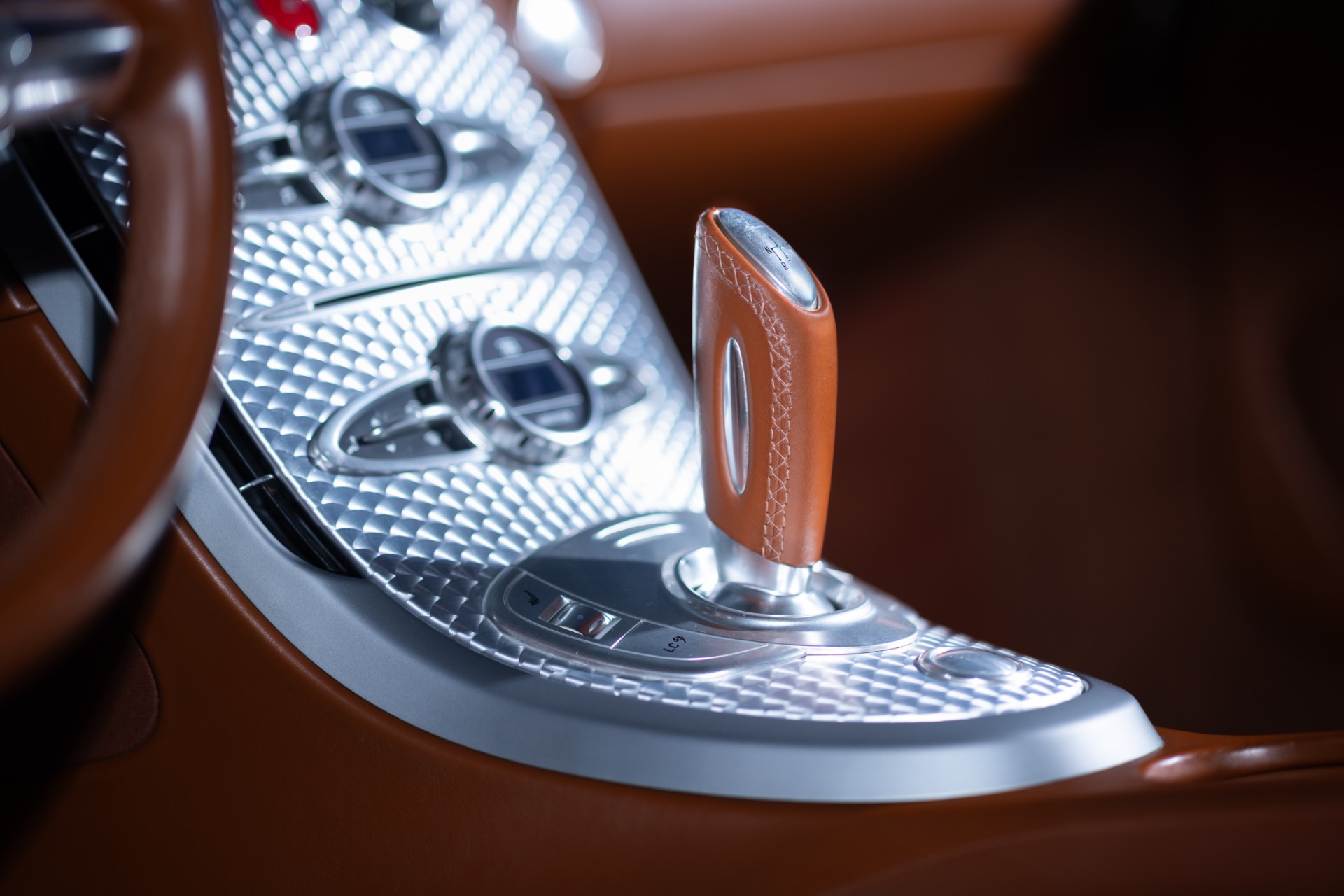 Used-2006-Bugatti-Veyron-164