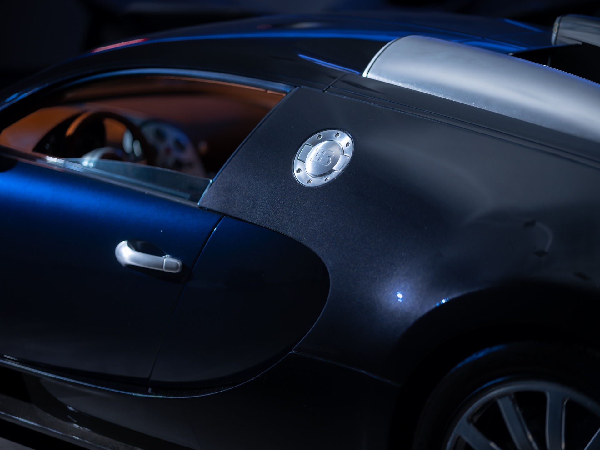 Used-2006-Bugatti-Veyron-164