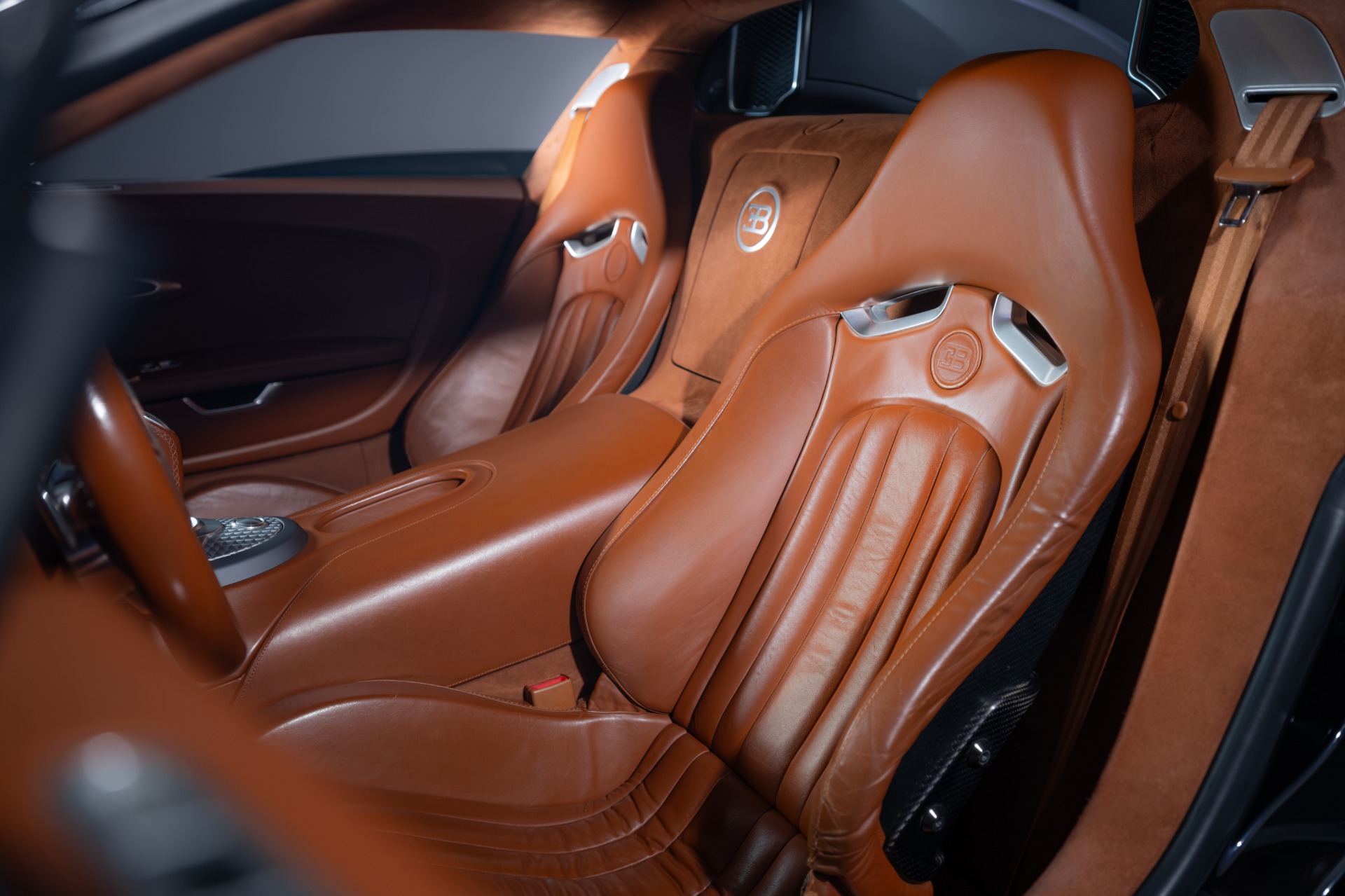 Used-2006-Bugatti-Veyron-164
