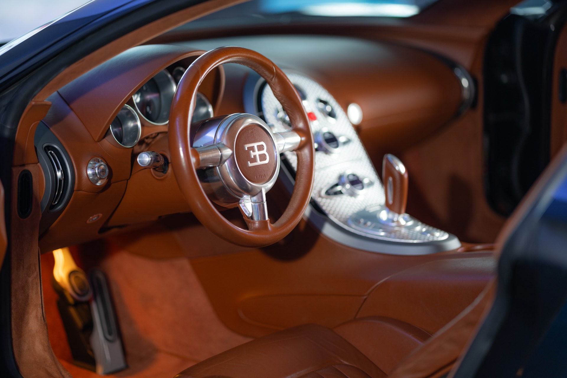 Used-2006-Bugatti-Veyron-164