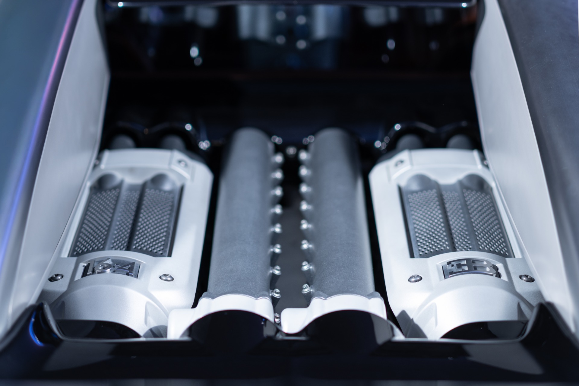 Used-2006-Bugatti-Veyron-164