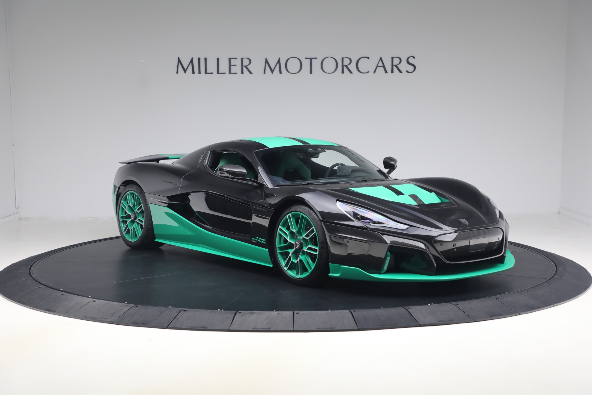 Used-2023-Rimac-Nevera-Time-Attack