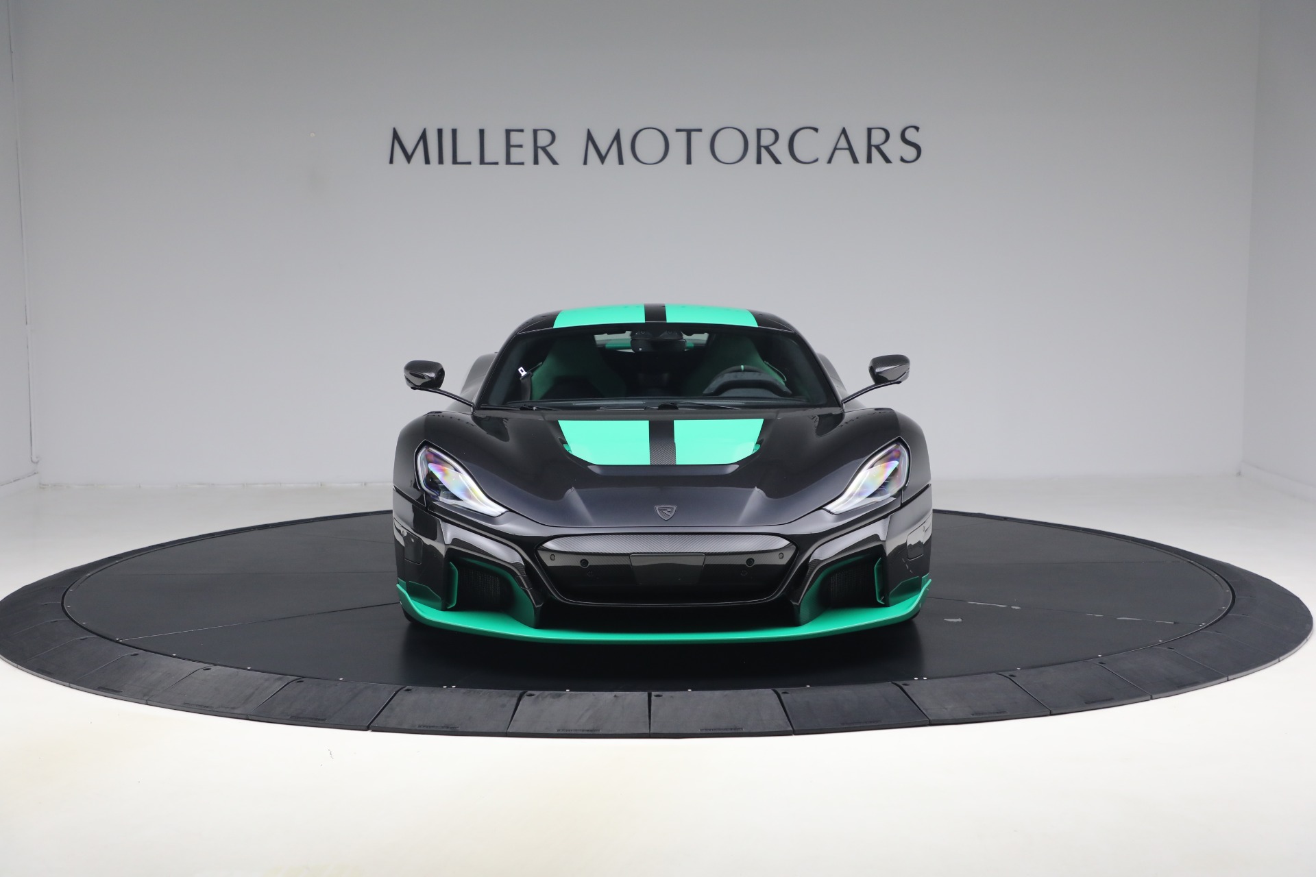 Used-2023-Rimac-Nevera-Time-Attack