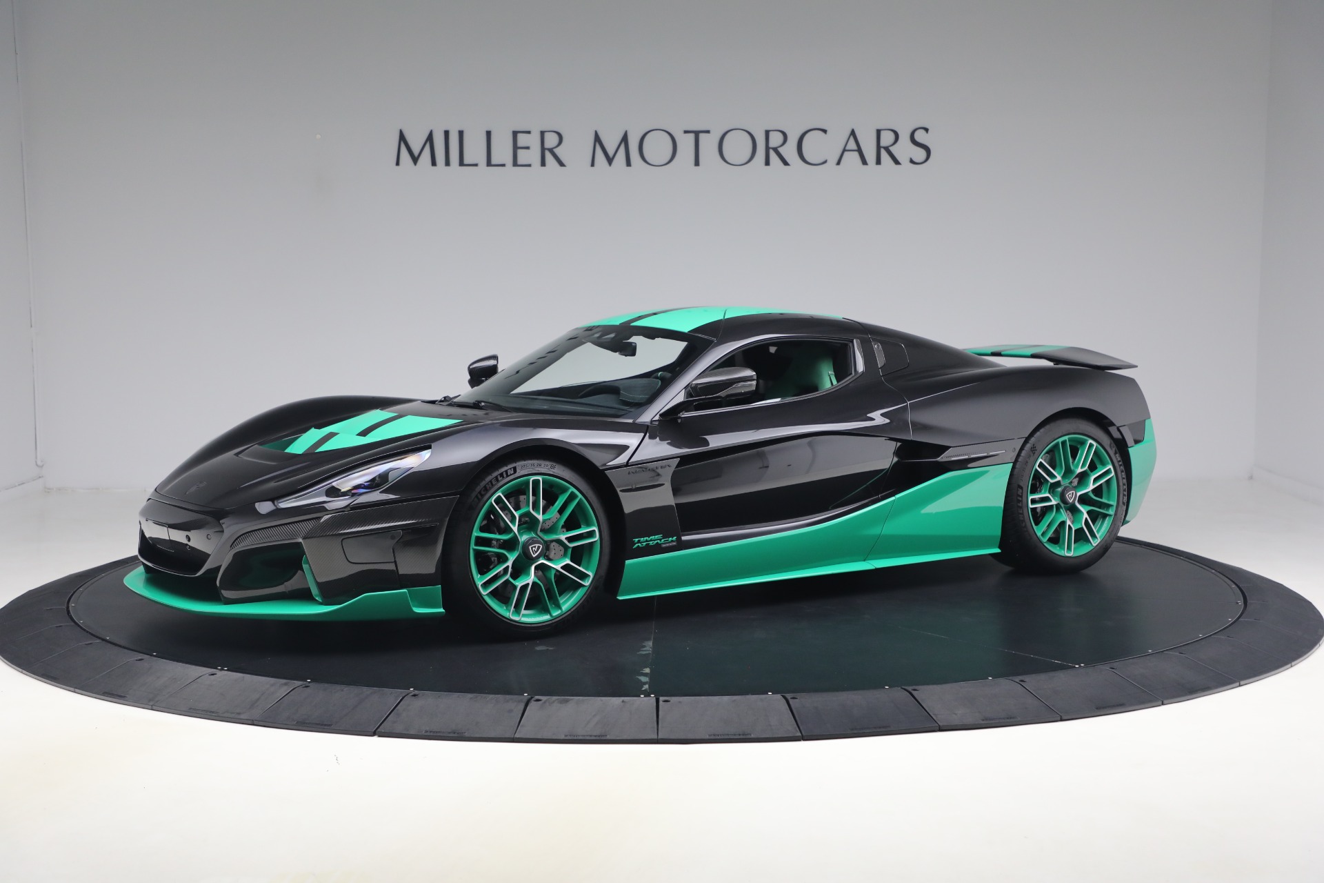 Used-2023-Rimac-Nevera-Time-Attack
