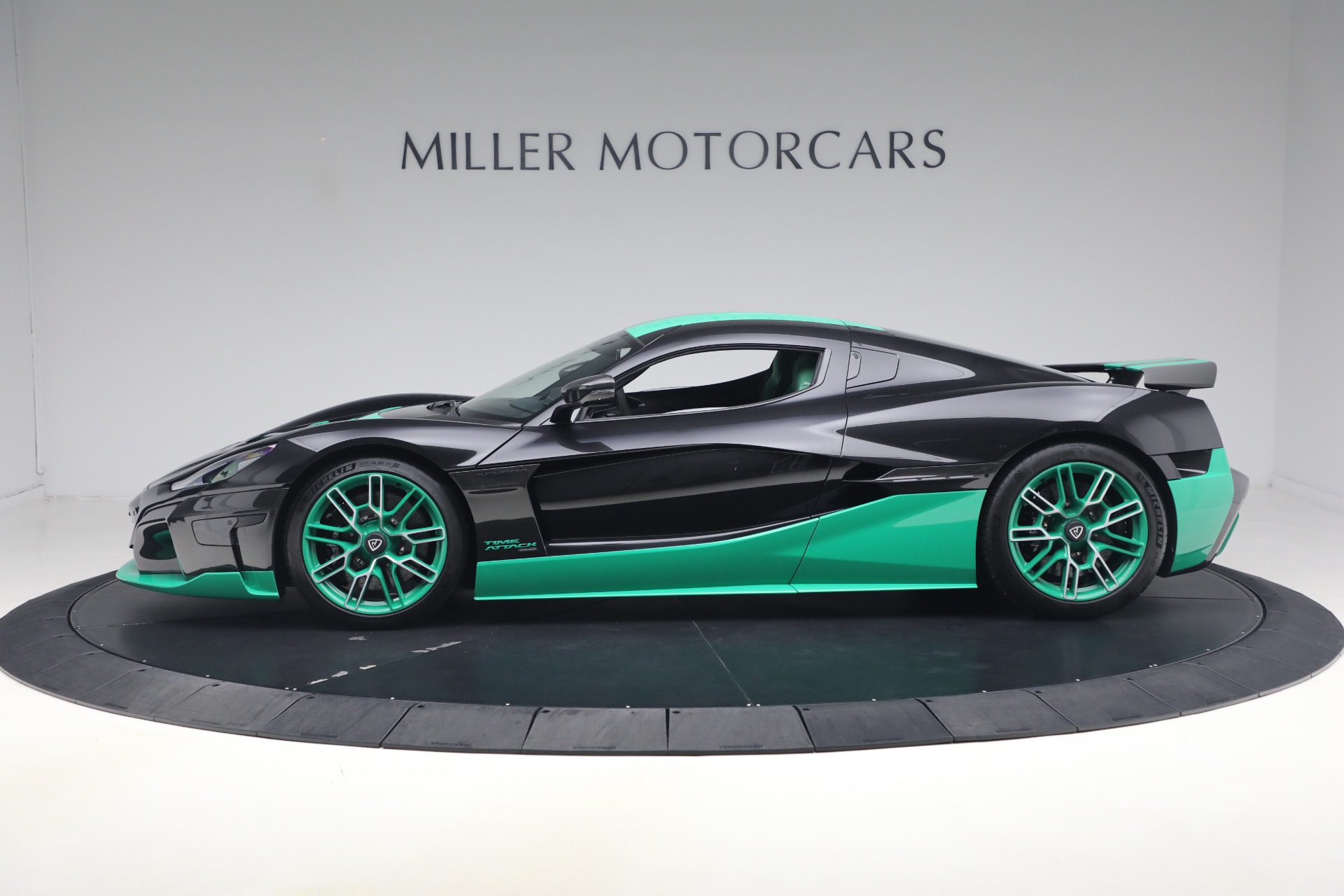 Used-2023-Rimac-Nevera-Time-Attack