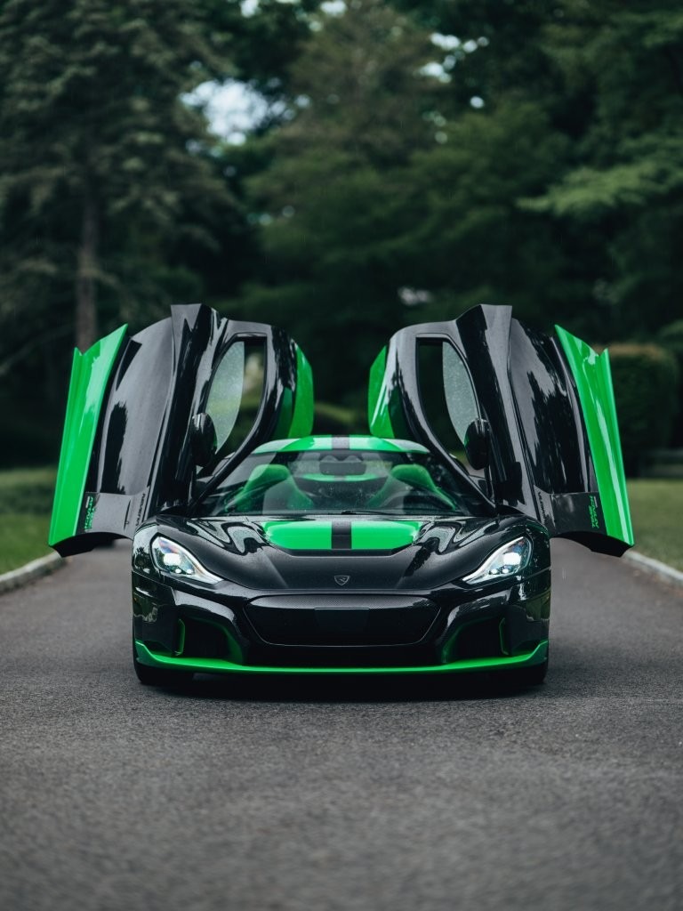Used-2023-Rimac-Nevera-Time-Attack