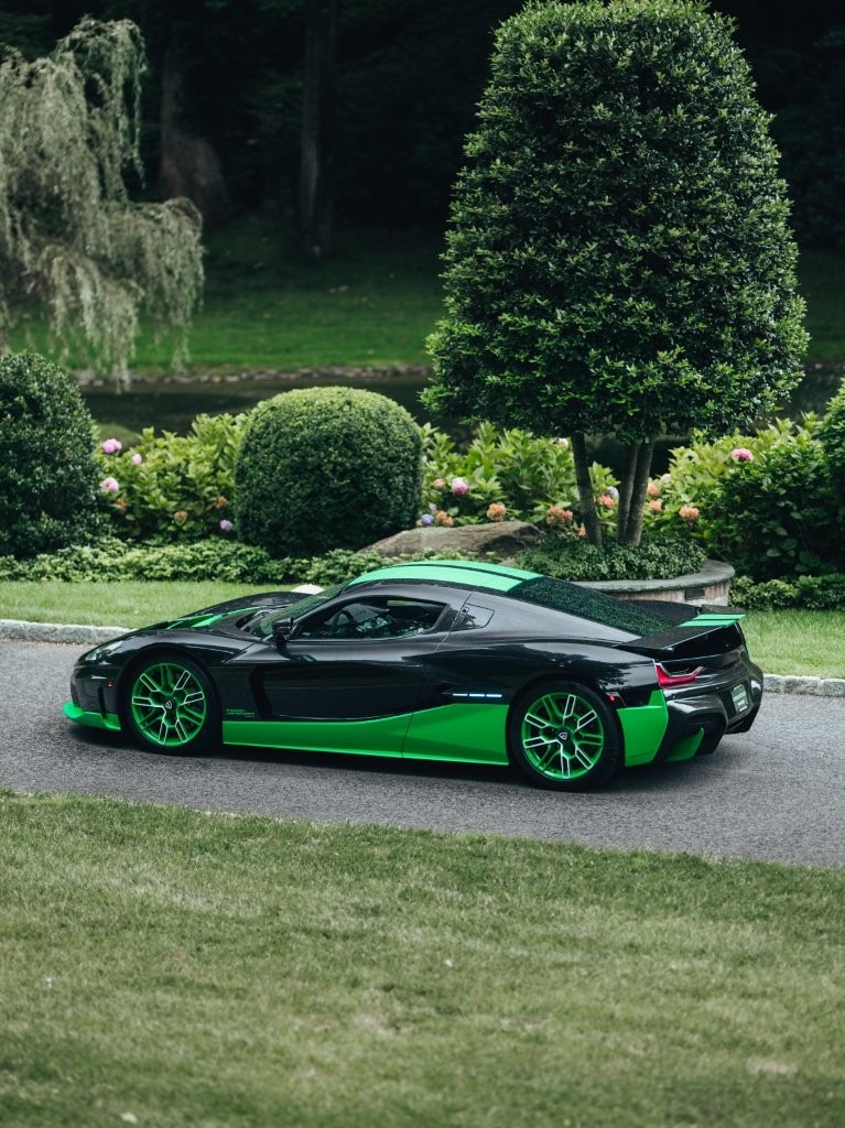 Used-2023-Rimac-Nevera-Time-Attack
