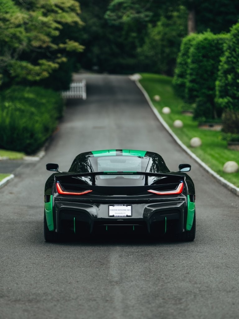 Used-2023-Rimac-Nevera-Time-Attack