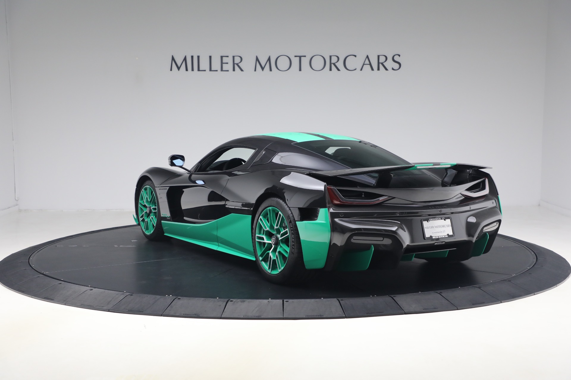 Used-2023-Rimac-Nevera-Time-Attack