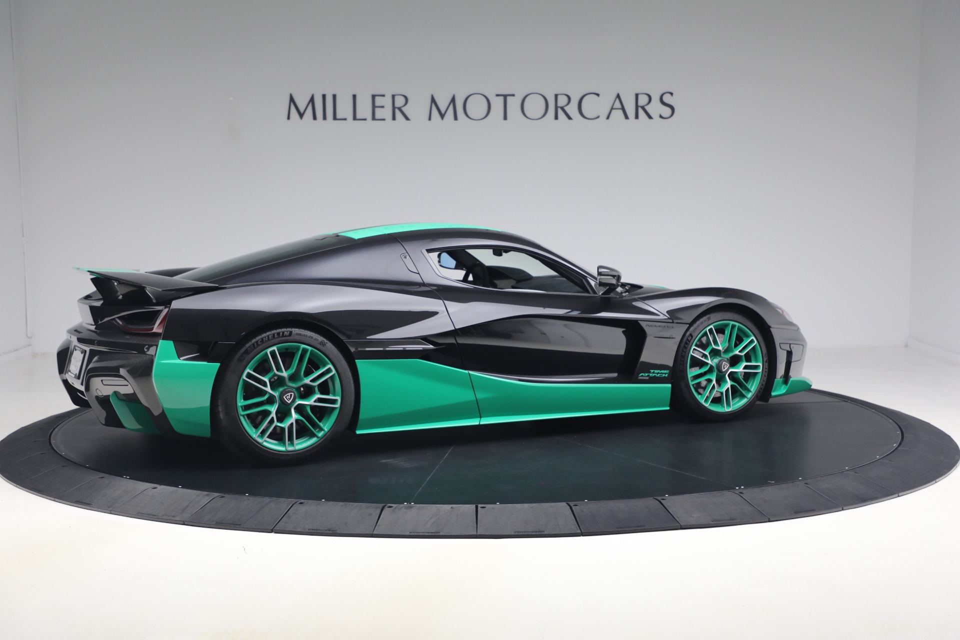 Used-2023-Rimac-Nevera-Time-Attack