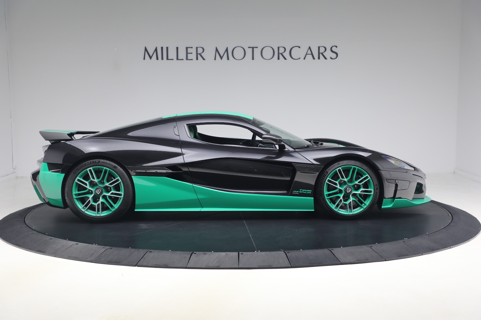 Used-2023-Rimac-Nevera-Time-Attack