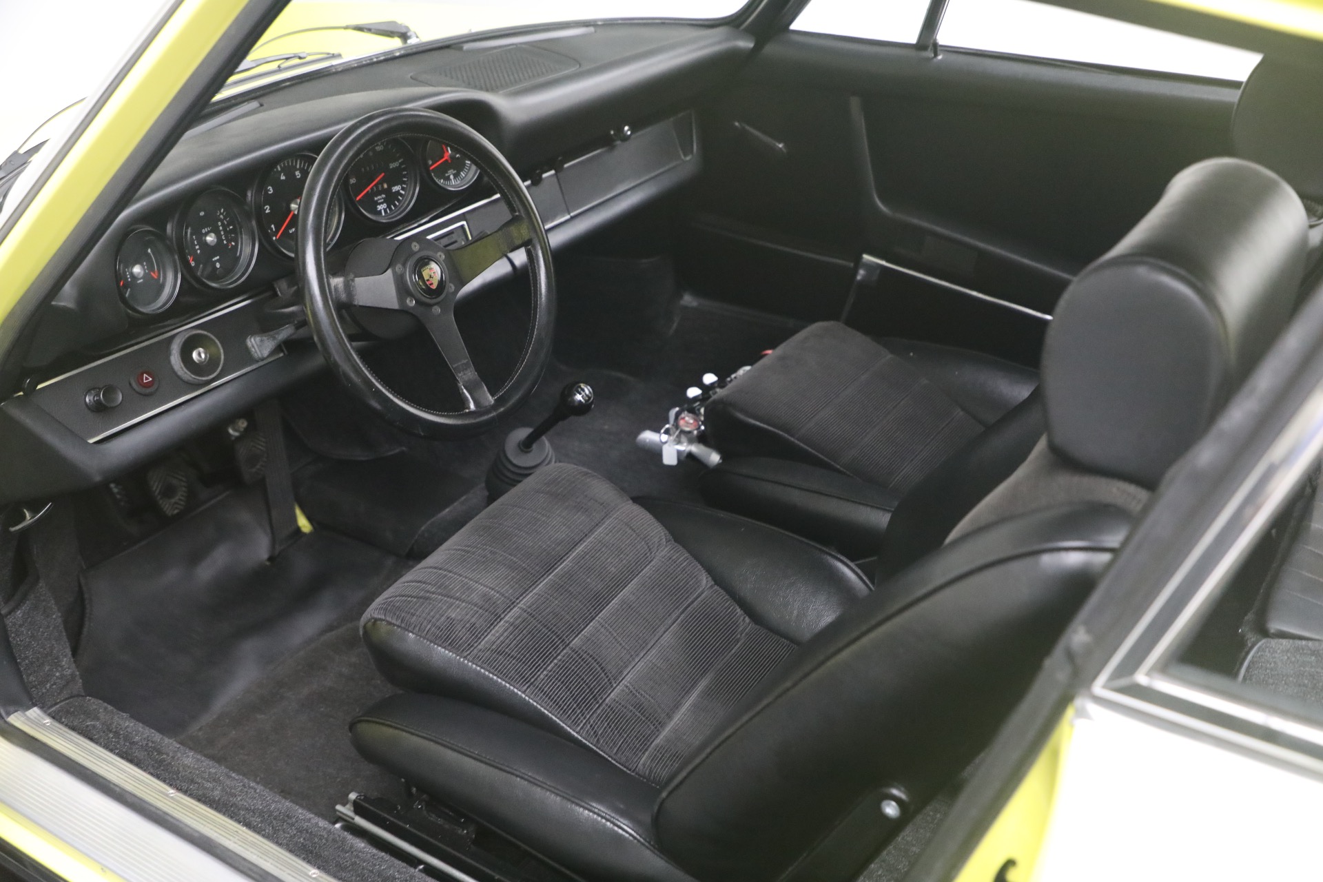 Used-1973-Porsche-911-Carrera-RS-M472