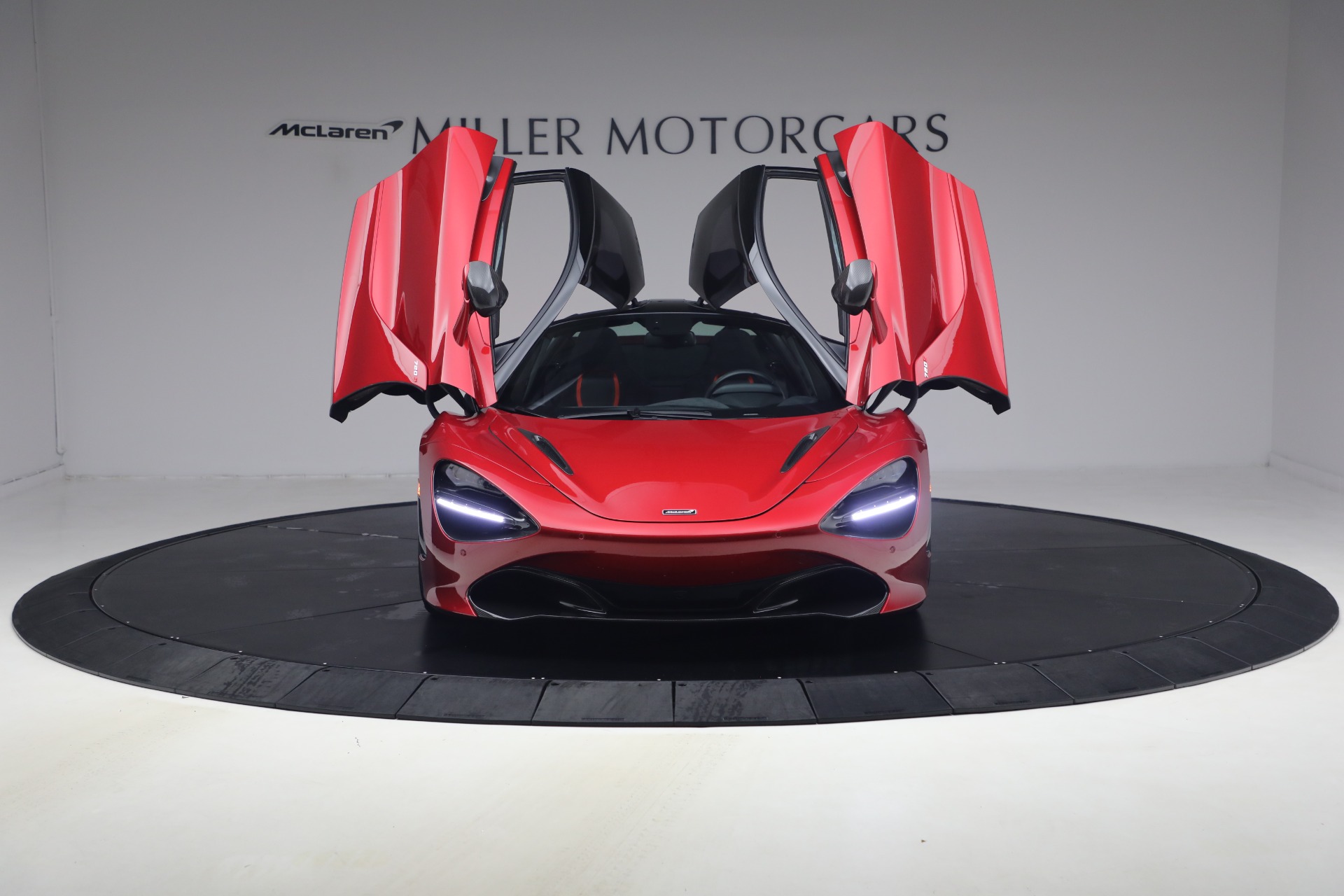 Used-2019-McLaren-720S-Performance