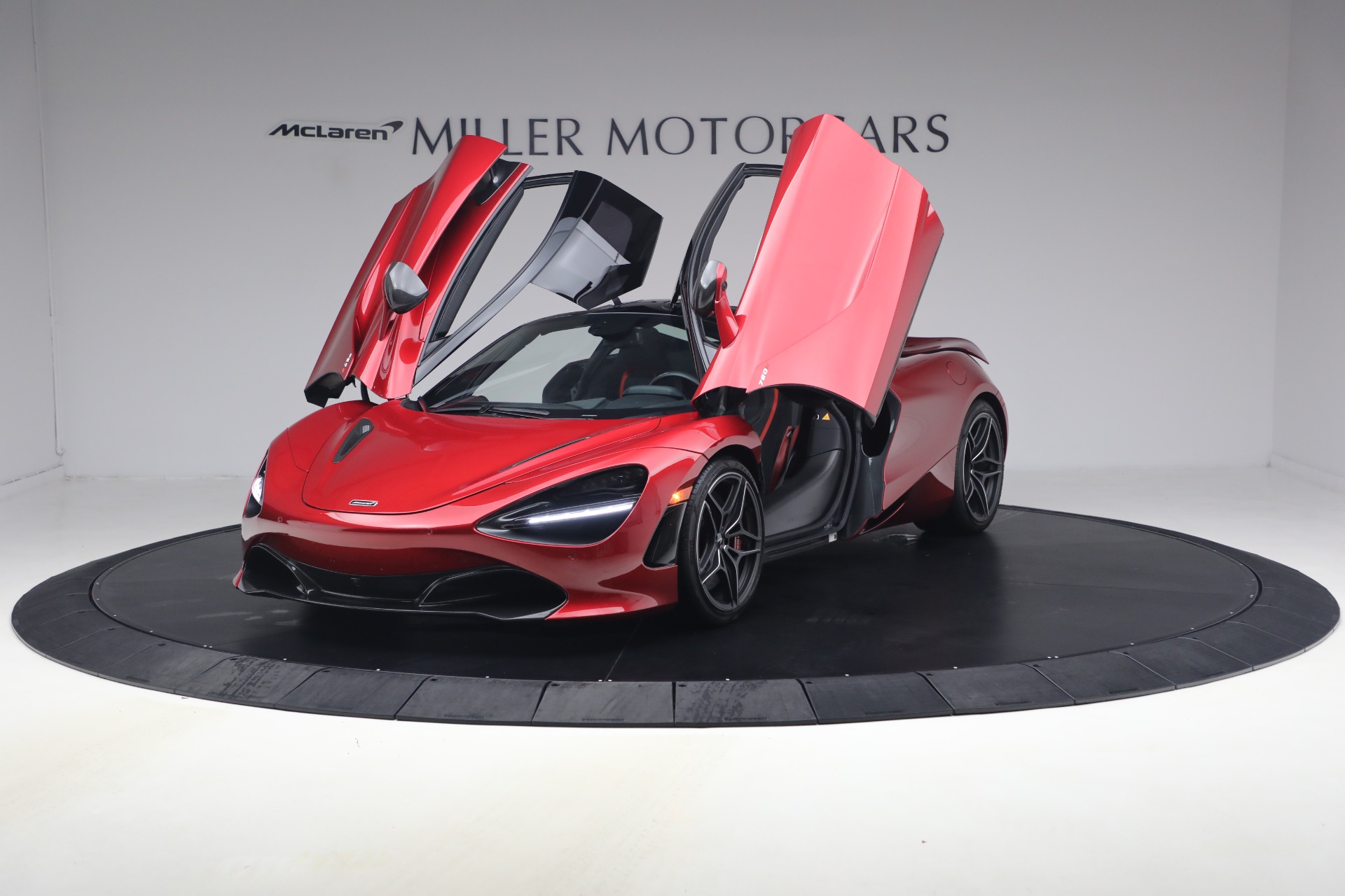 Used-2019-McLaren-720S-Performance