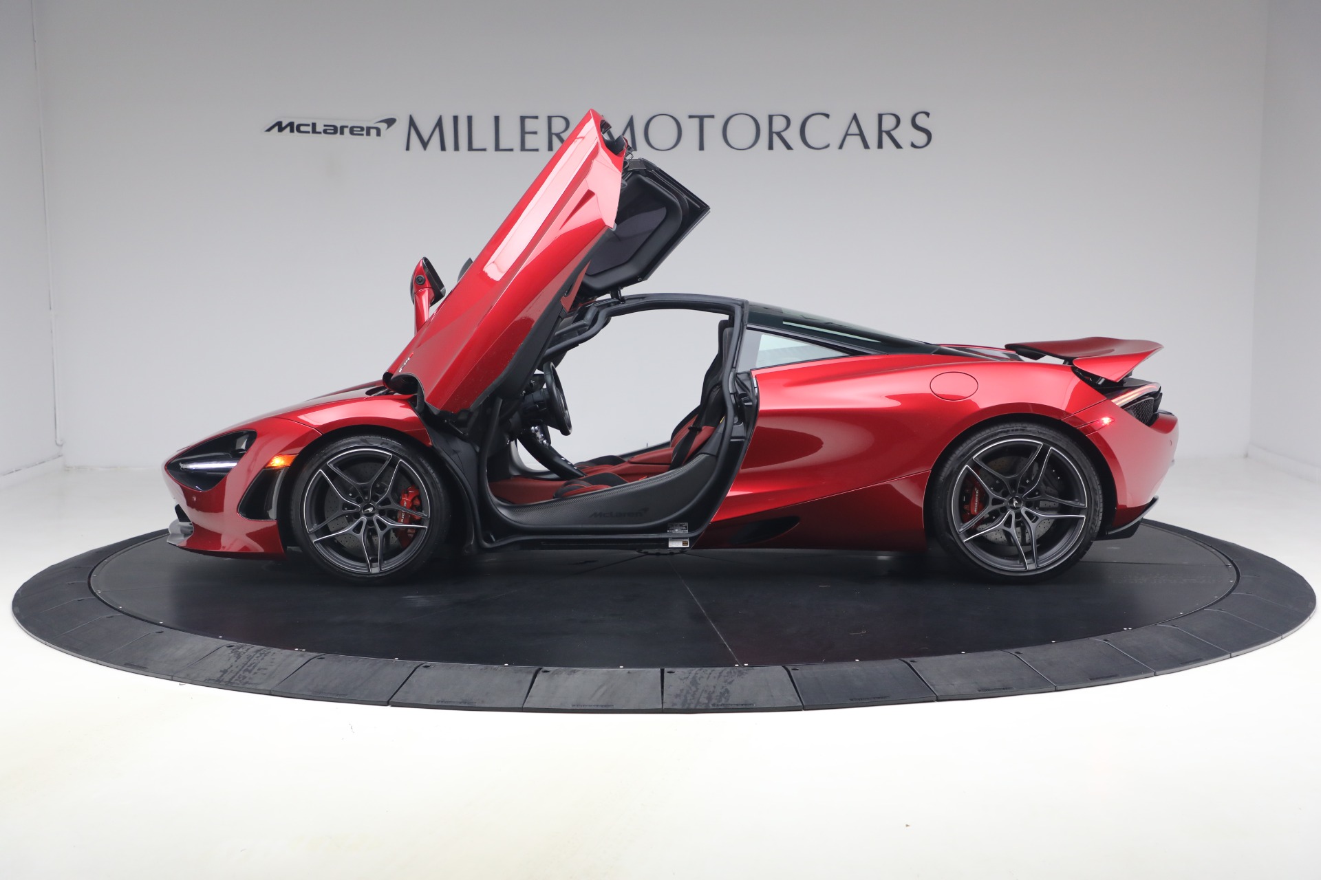 Used-2019-McLaren-720S-Performance