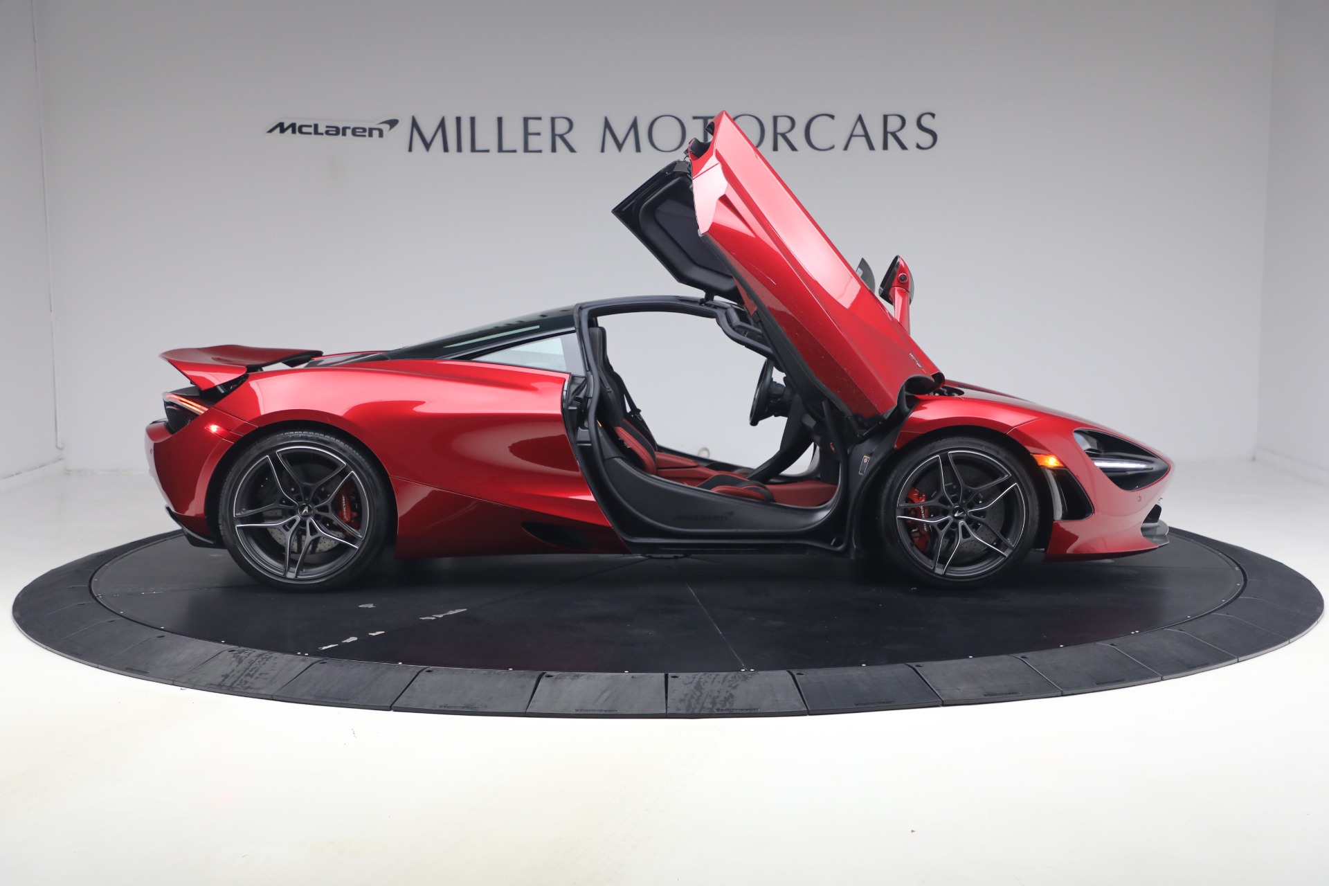 Used-2019-McLaren-720S-Performance