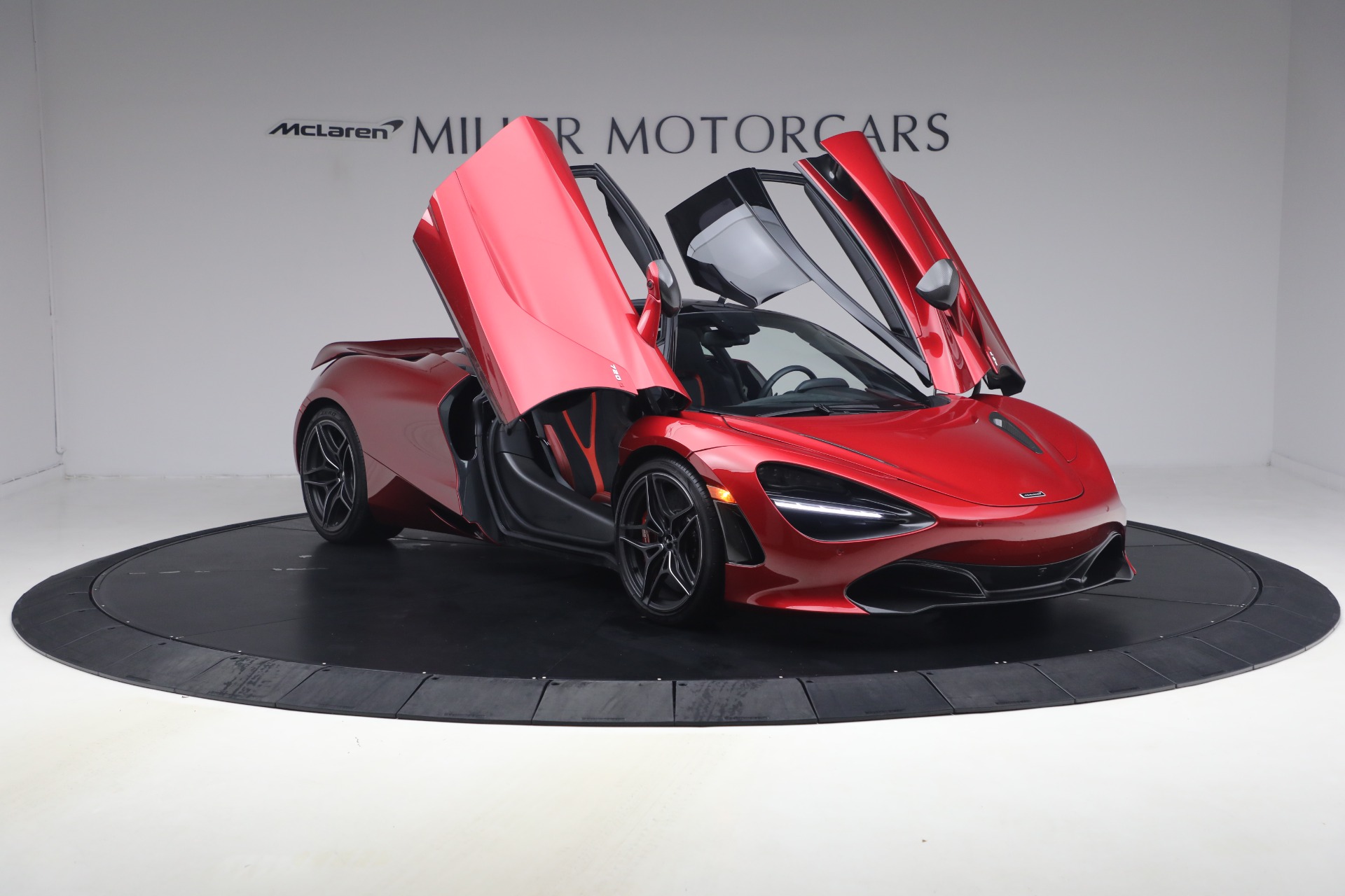 Used-2019-McLaren-720S-Performance