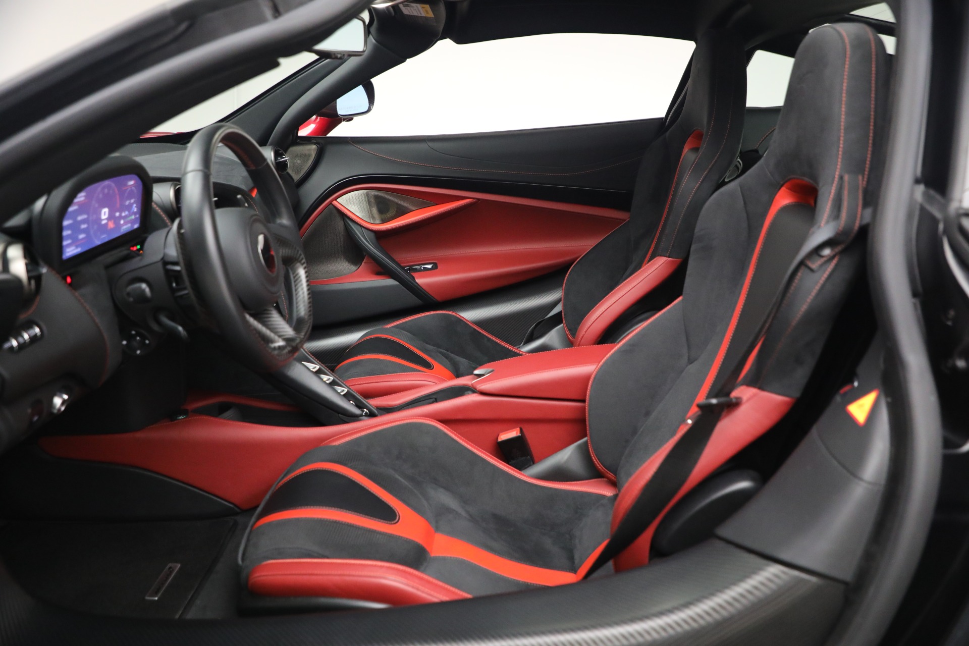 Used-2019-McLaren-720S-Performance