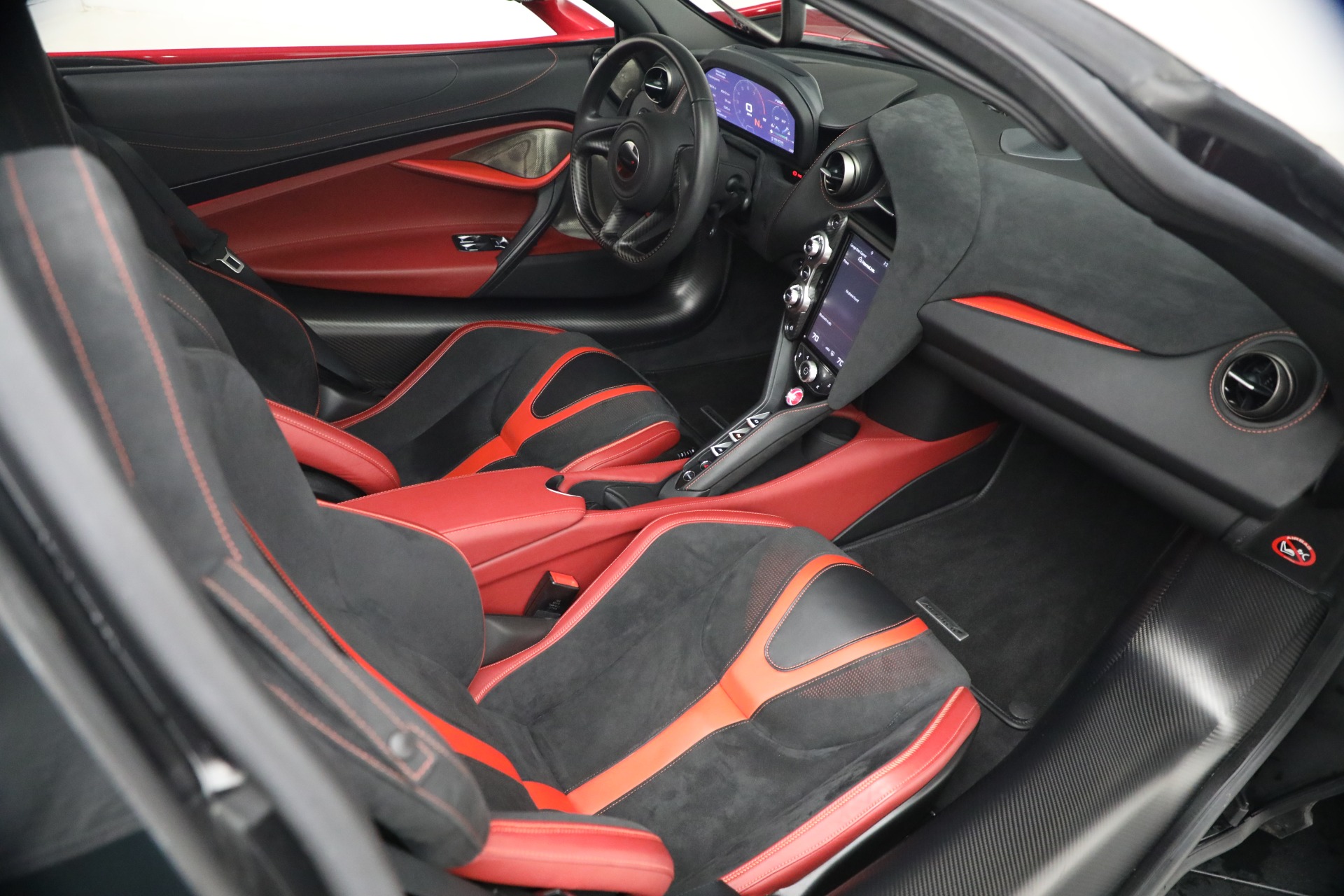 Used-2019-McLaren-720S-Performance